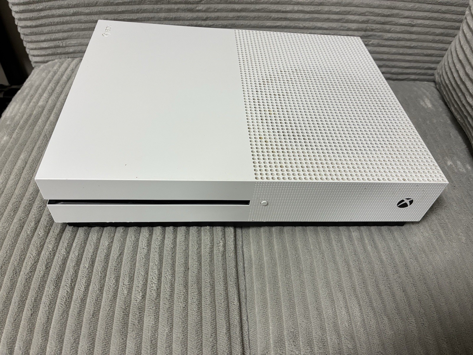 Xbox One S 1TB Console – White (XBS1TB)