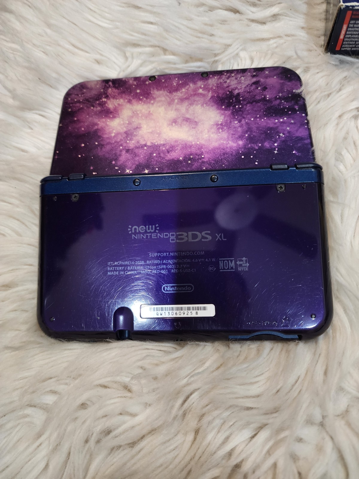 New Nintendo 3DS XL Galaxy Edition Handheld System w/ box and charger