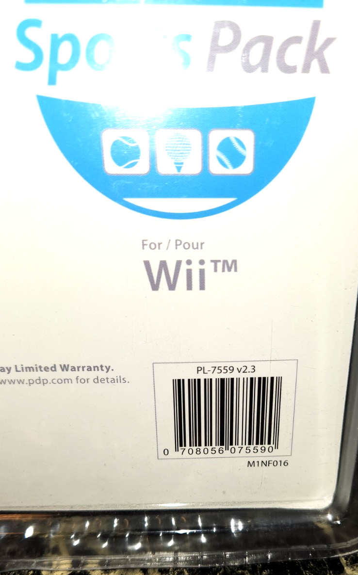 Nintendo Wii White RVL-001 w/ Wii Sports + Extra Remote + Sports Pack- BRAND NEW