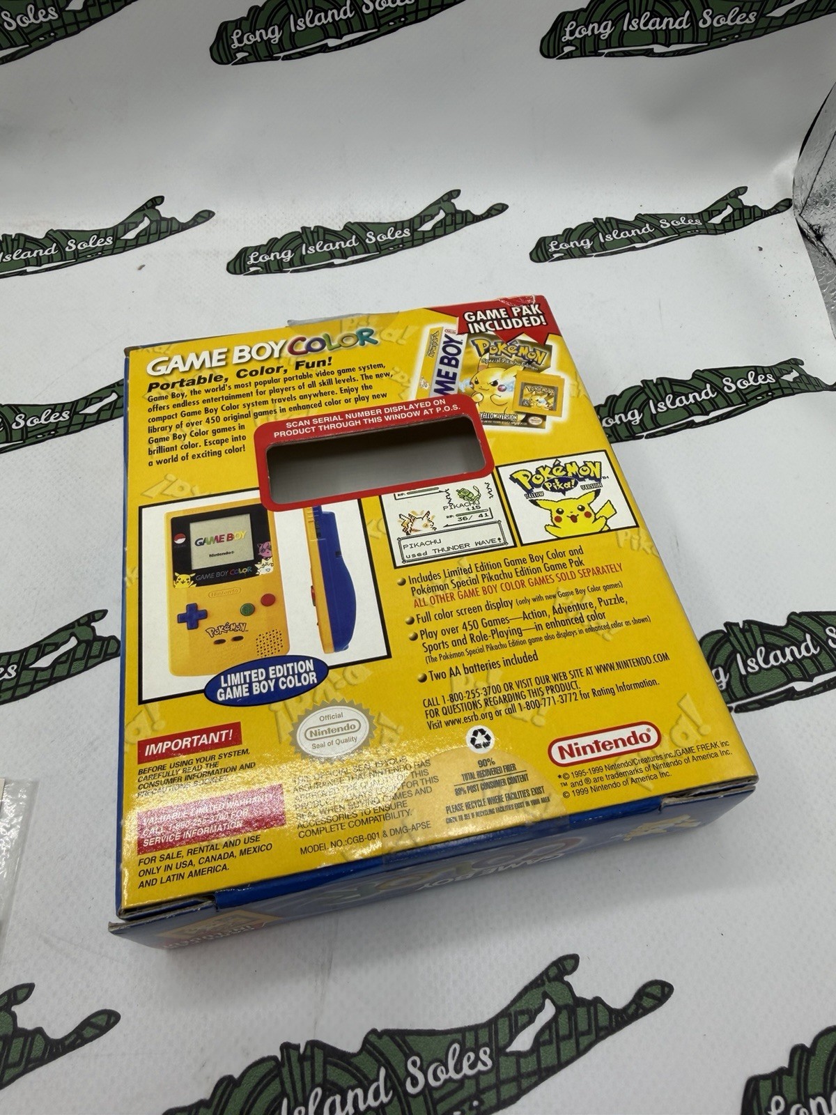 NEW! Pokemon – Nintendo GameBoy Color Pikachu Yellow Version – Complete CIB
