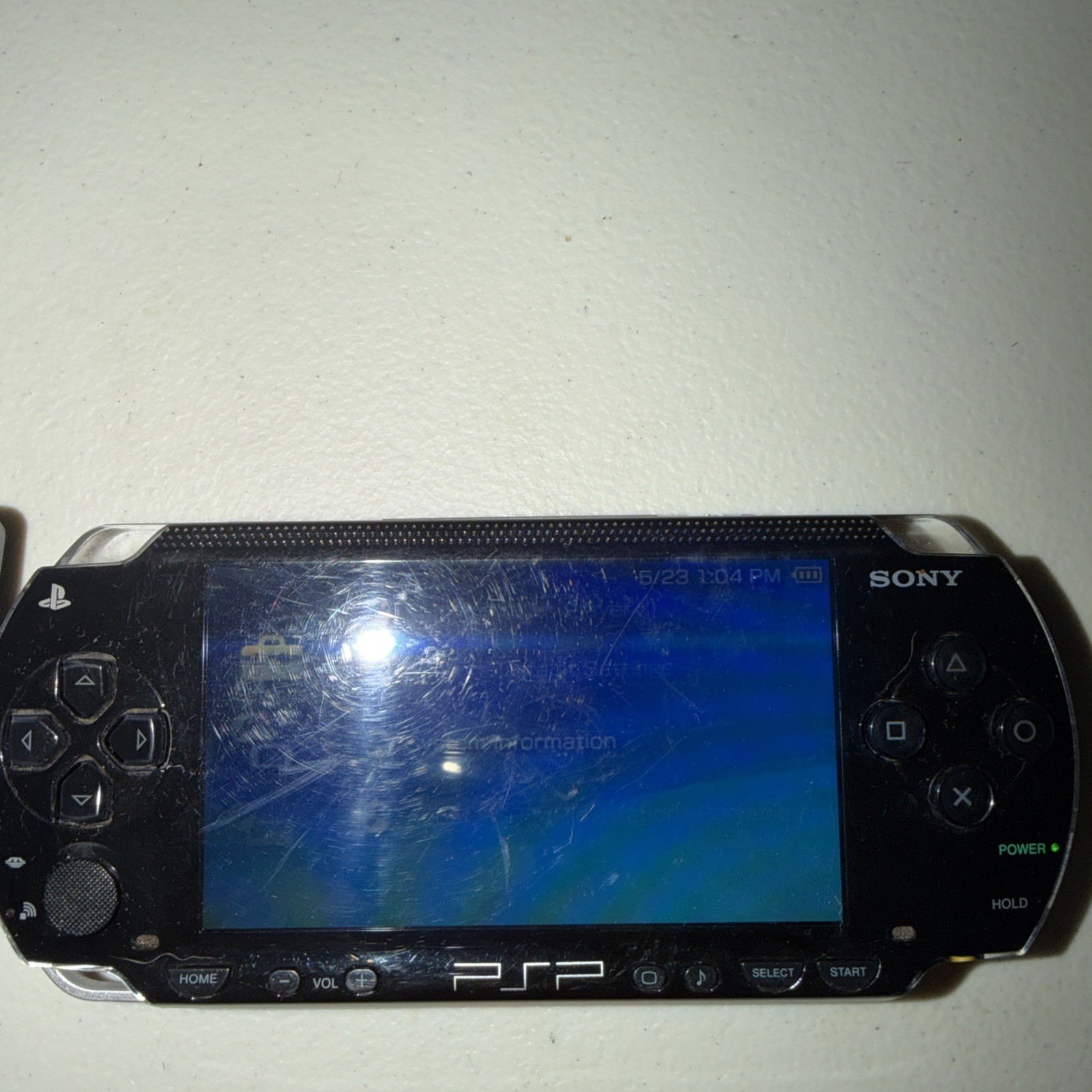 Sony Playstation Portable PSP PSP-1001 Handheld Console W/ Charger