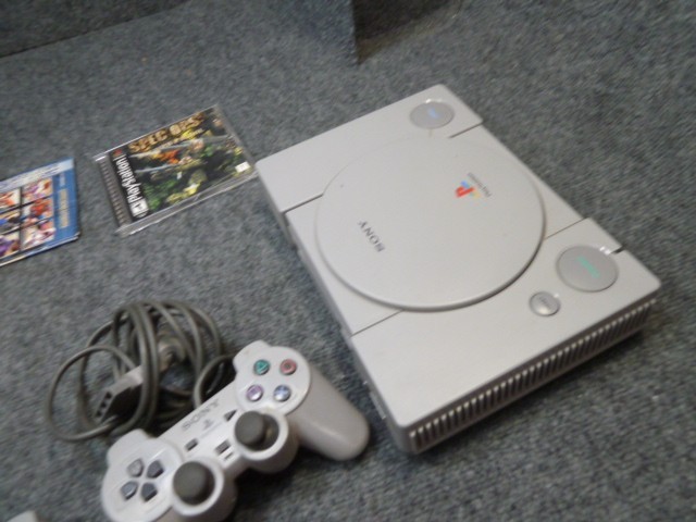 Sony PlayStation 1 PS1 SCPH-1001 Console Bundle