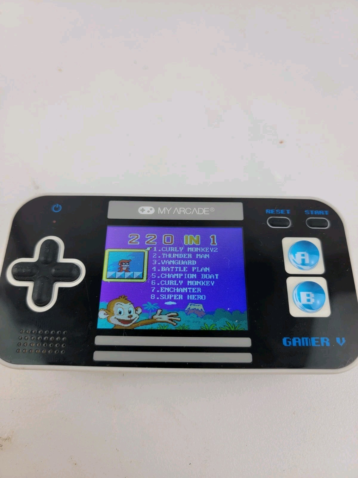 Small Handheld Video Game System MY ARCADE Gamer Classic 220-in-1