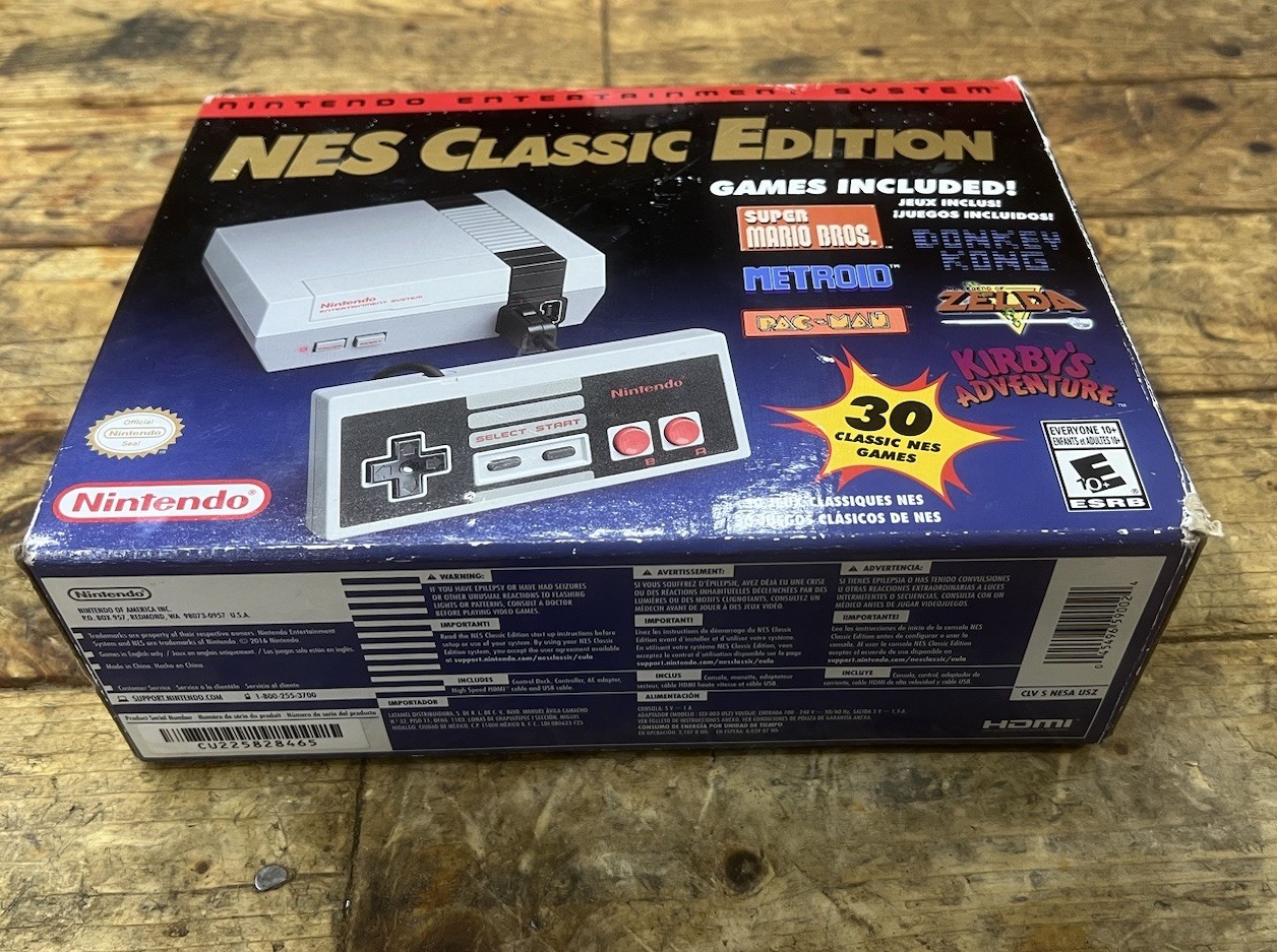 Nintendo Entertainment System 512MB NES Classic Edition Console – White/Gray