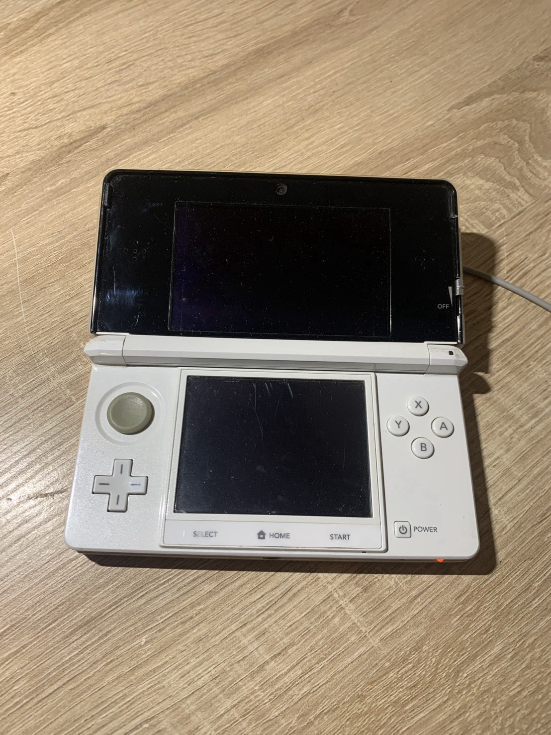 1744 Nintendo 3DS Ice White Good TESTED