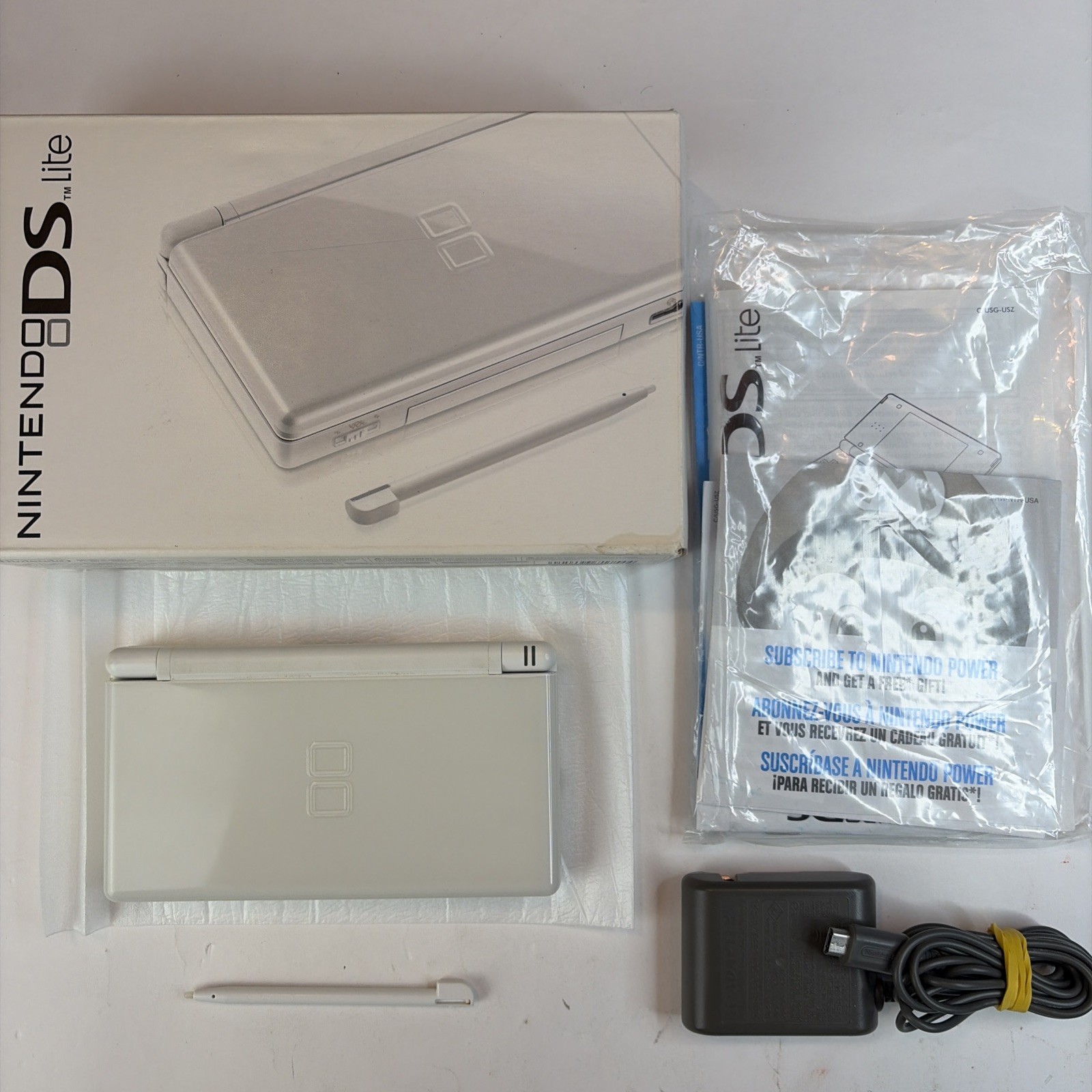 Nintendo DS Lite Polar White Handheld System Complete In Box Tested CIB