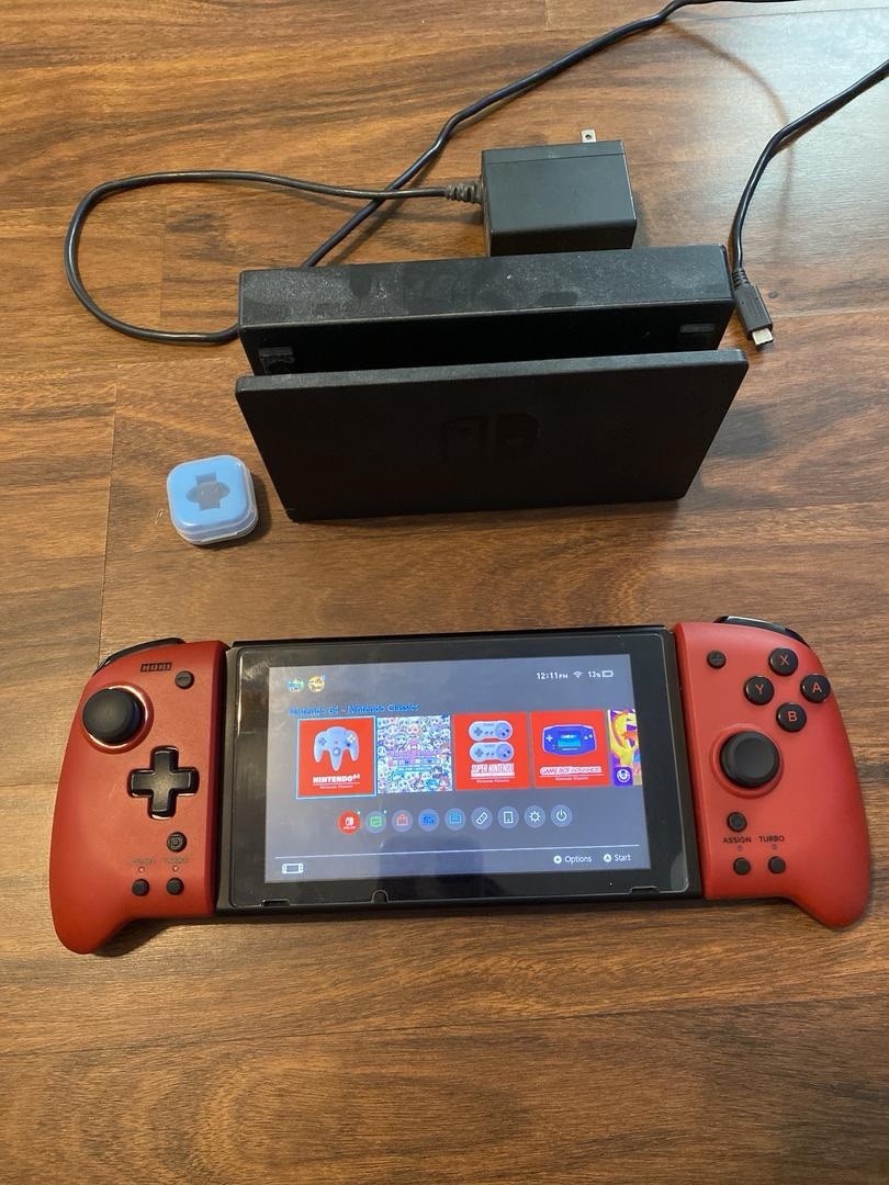 Nintendo Switch With Dock And Hori Split pad Pro