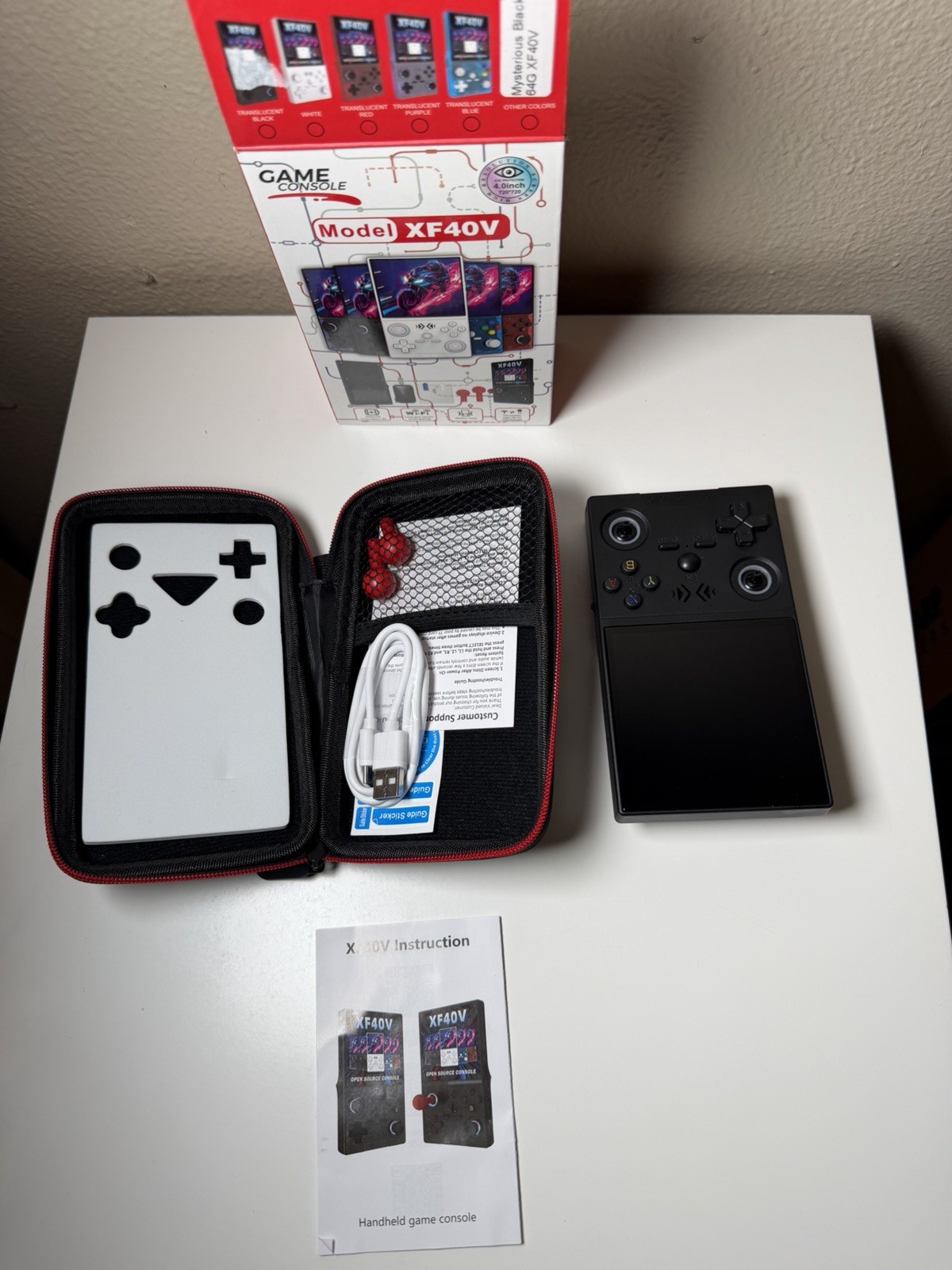 Game Console Handheld Model XF40V 4.0inch Mysterious Black 64G WiFi 720 Wireless