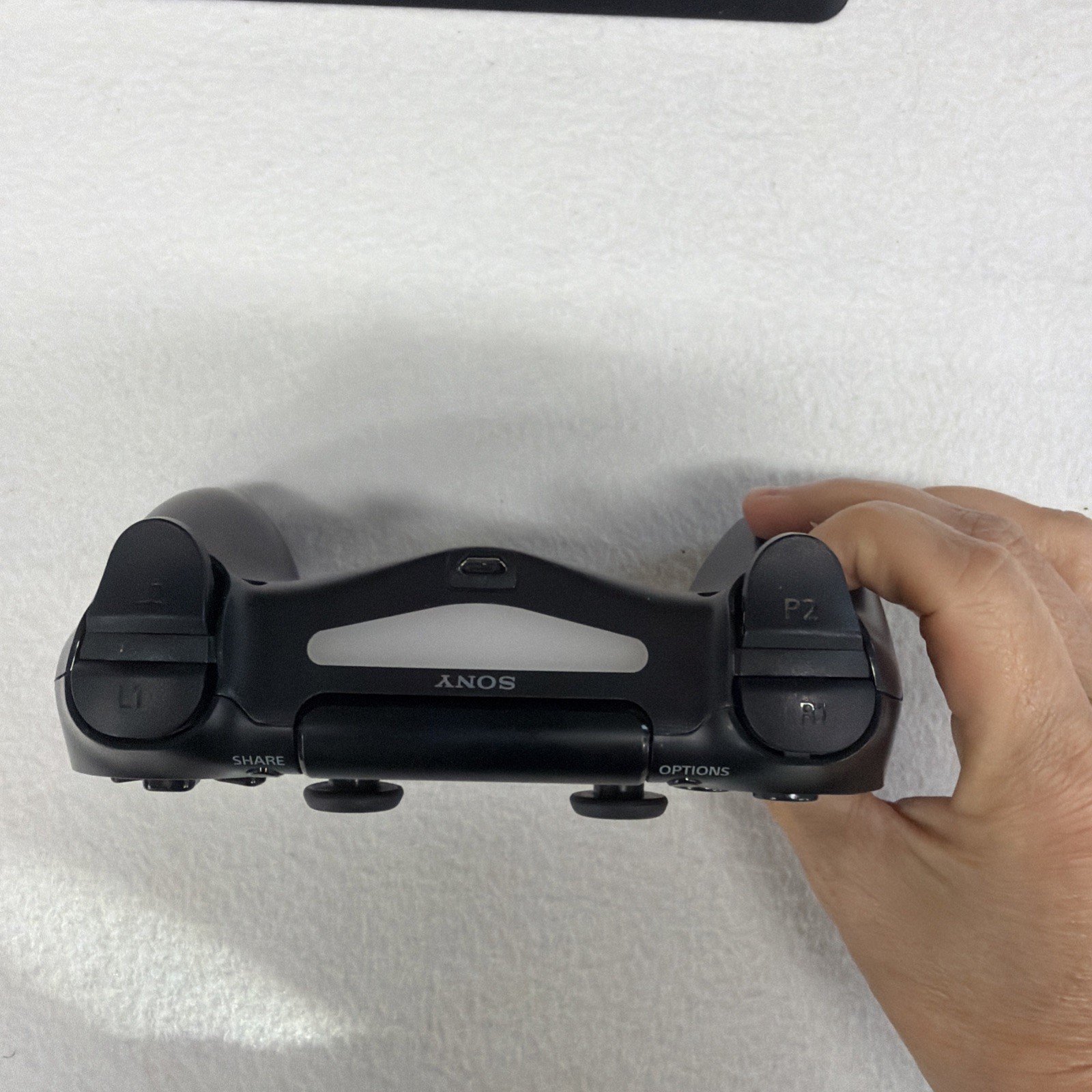 PS4 Model CUH-2015A Black 2 Wireless Controllers HDMI & Power cord