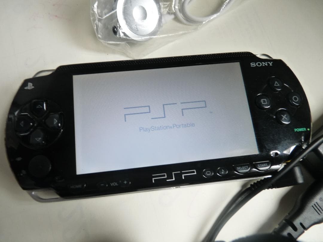 Sony PSP-1000 Black Console Tested Working Region Free w/ Remote Charger 2GB