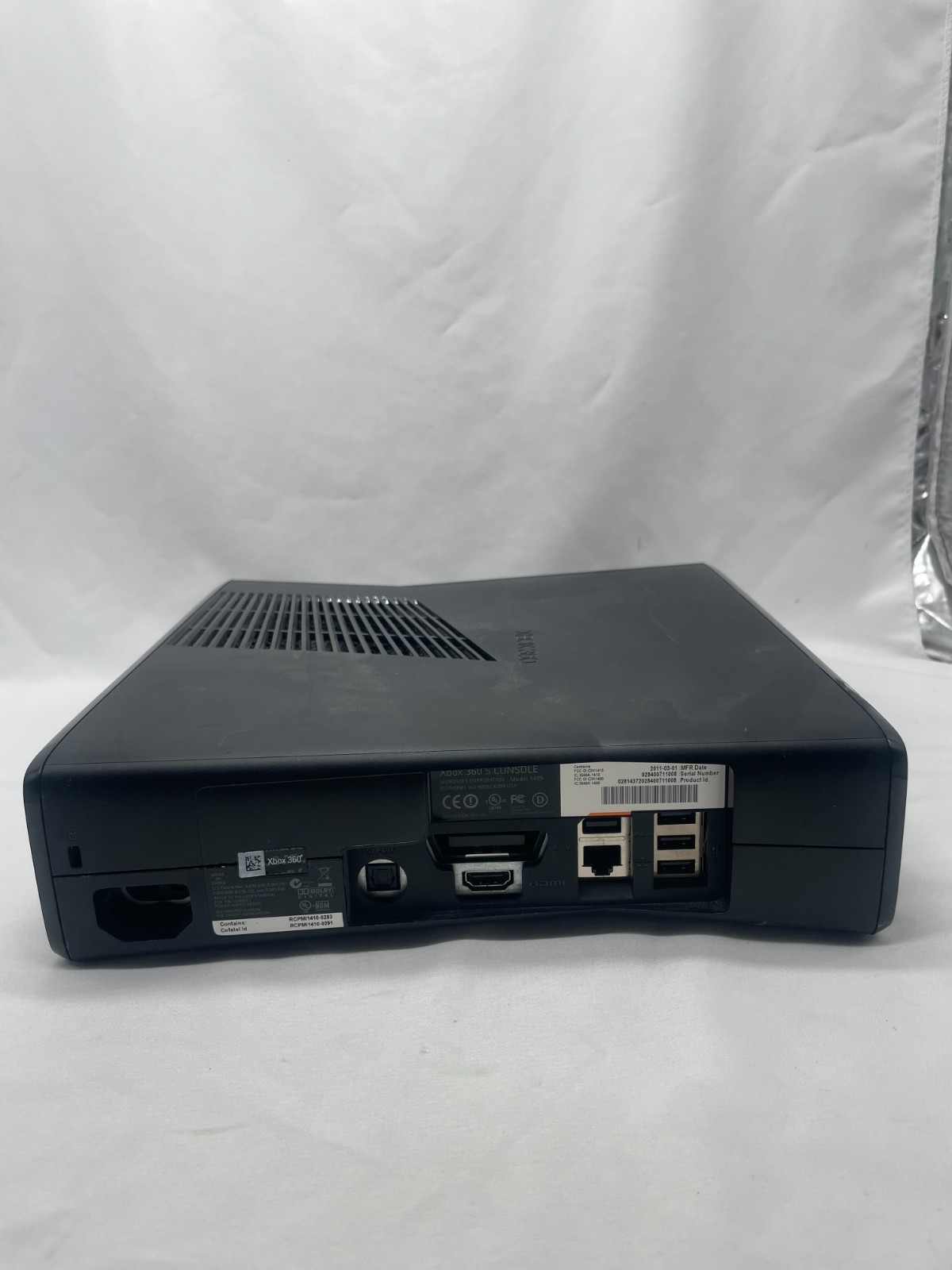 Microsoft Xbox 360 S 4GB Console Gaming System Black 1439