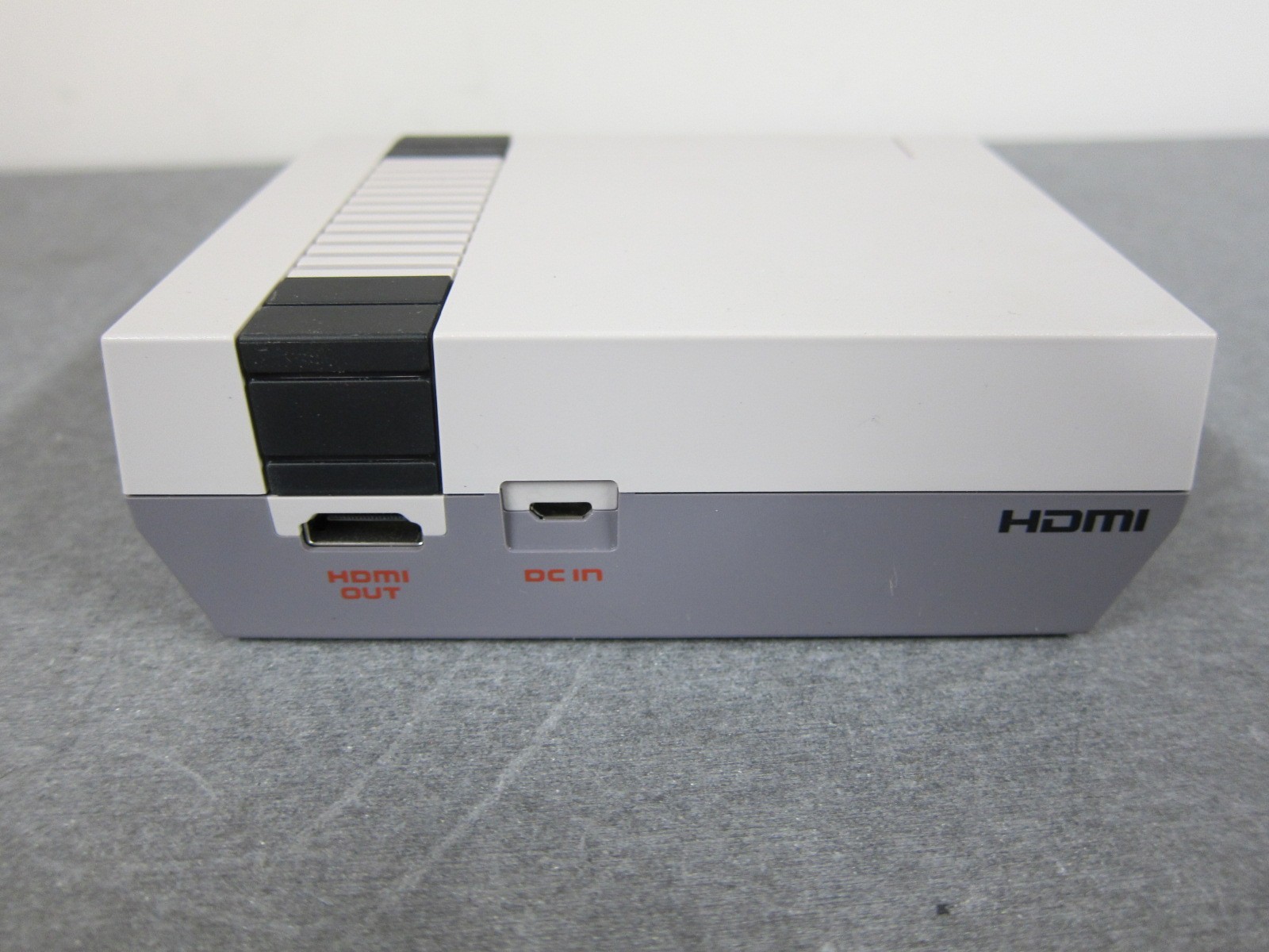 Nintendo NES Classic Mini Console CLV-001 w/ Controller & Power Adapter