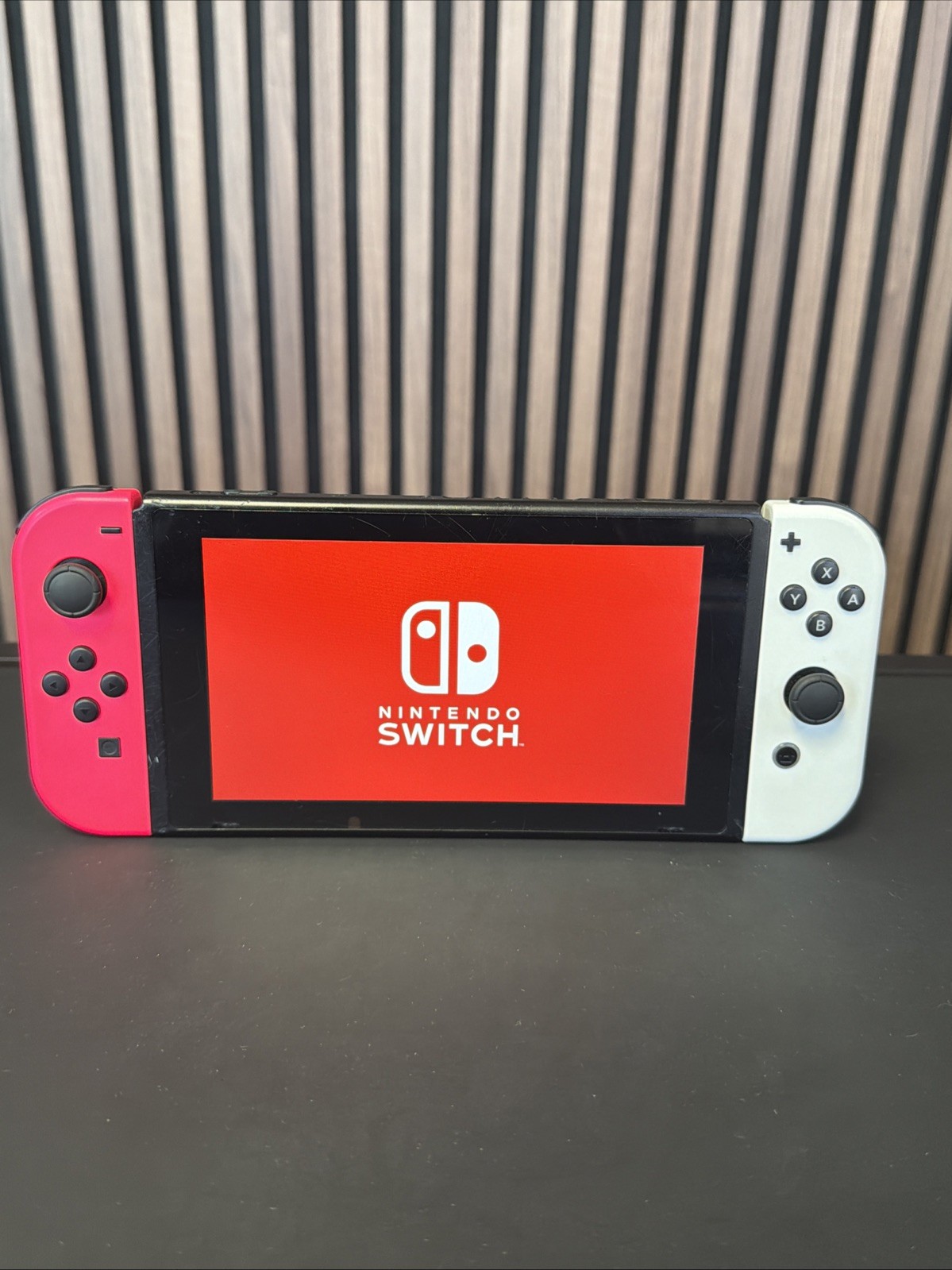 Nintendo Switch v1 Console Gaming System HAC-001 Pink/white + Joycon