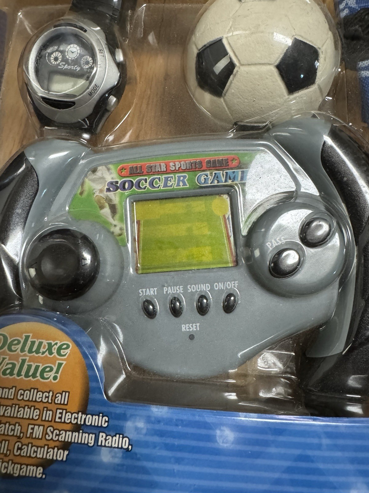 Vtg 90s Soccer Football Futball Handheld LCD Game Sport Watch Calculator Radio