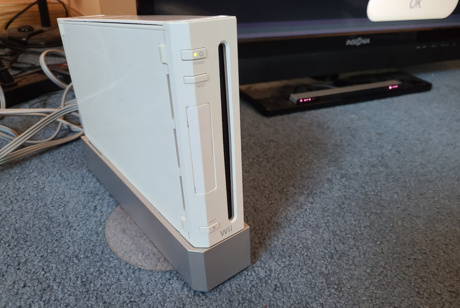 Nintendo Wii Launch Console – White with Accessories