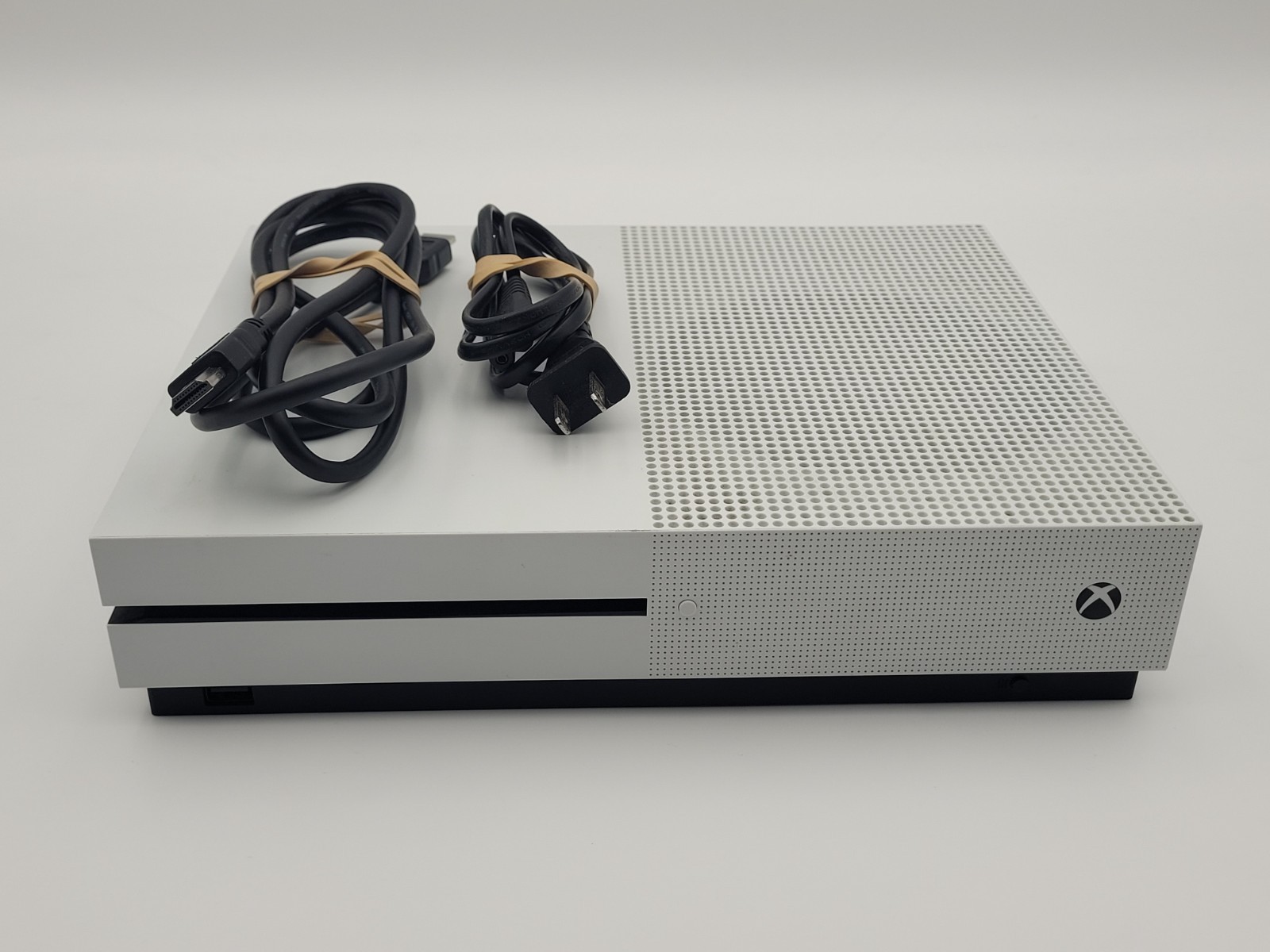Microsoft Xbox One S 2TB White Video Game Console Model 1681 w/ Cables TESTED
