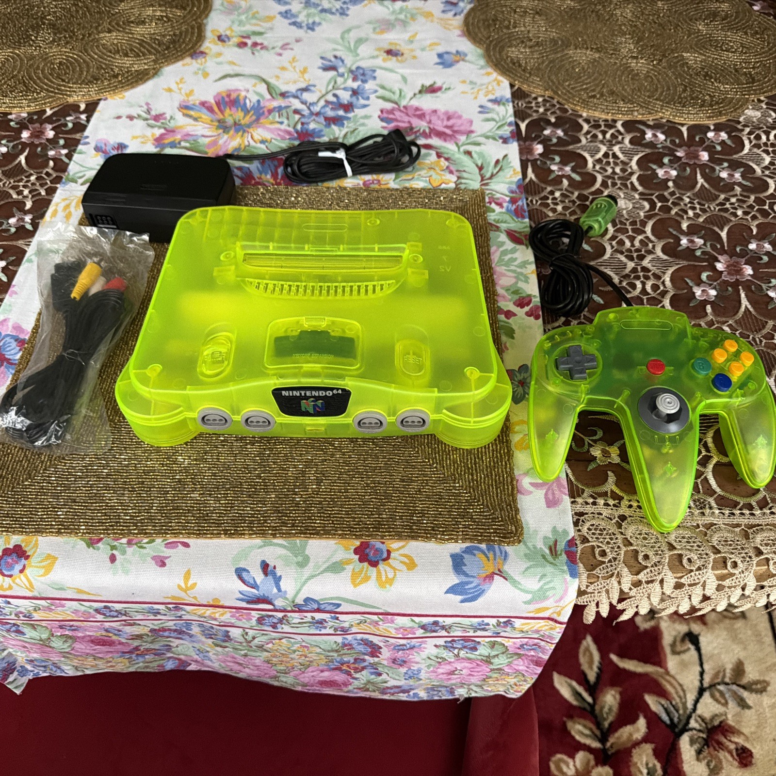 N64 Nintendo 64 clear Yellow / green Funtastic Console Re-Shelled Region Free