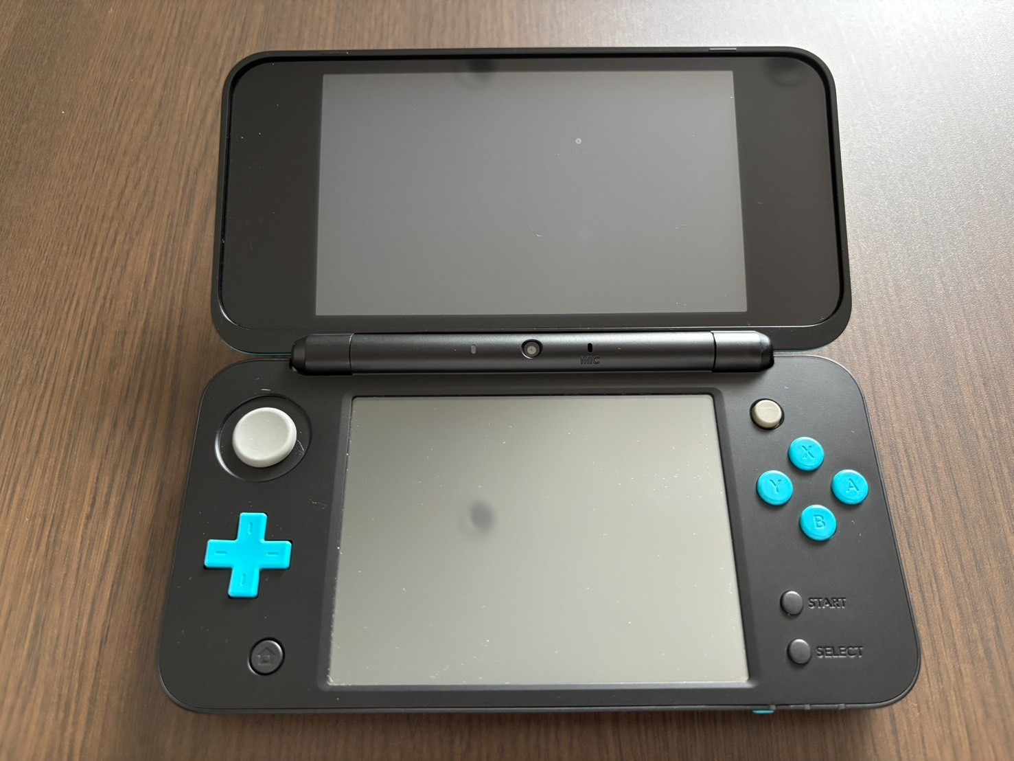 New Nintendo 2DS XL LL Black Turquoise Console Japan Region w/Charger [Ex+++]