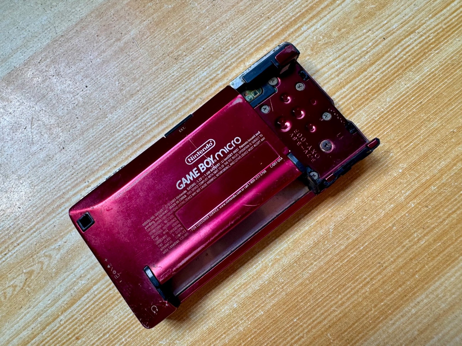 Nintendo Gameboy Micro OXY001 Famicom 20th Anniversary Red Gold Handheld Console