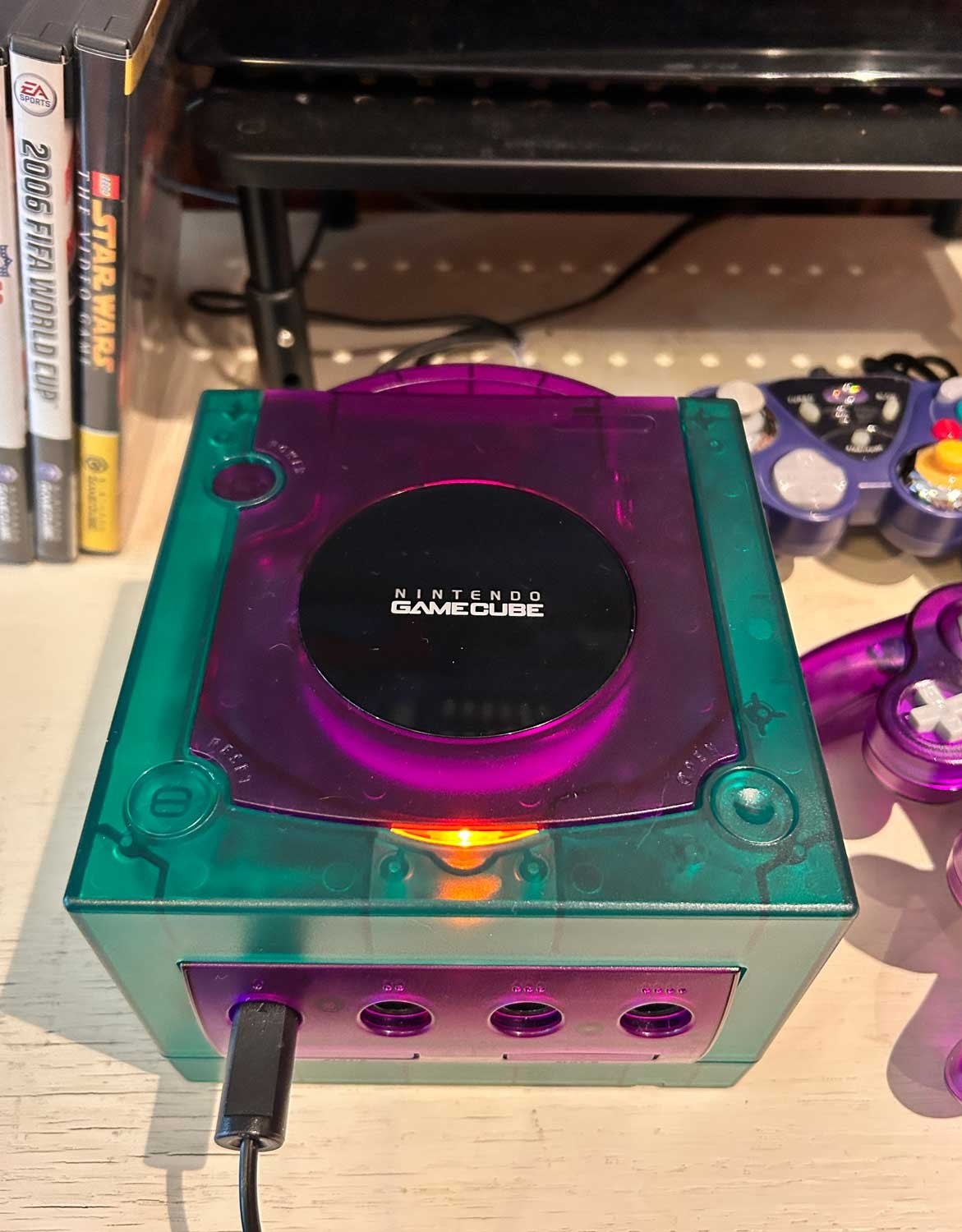 Nintendo GameCube DOL-001 Gaming System Lot – Reshelled Purple/Teal – 7 Games