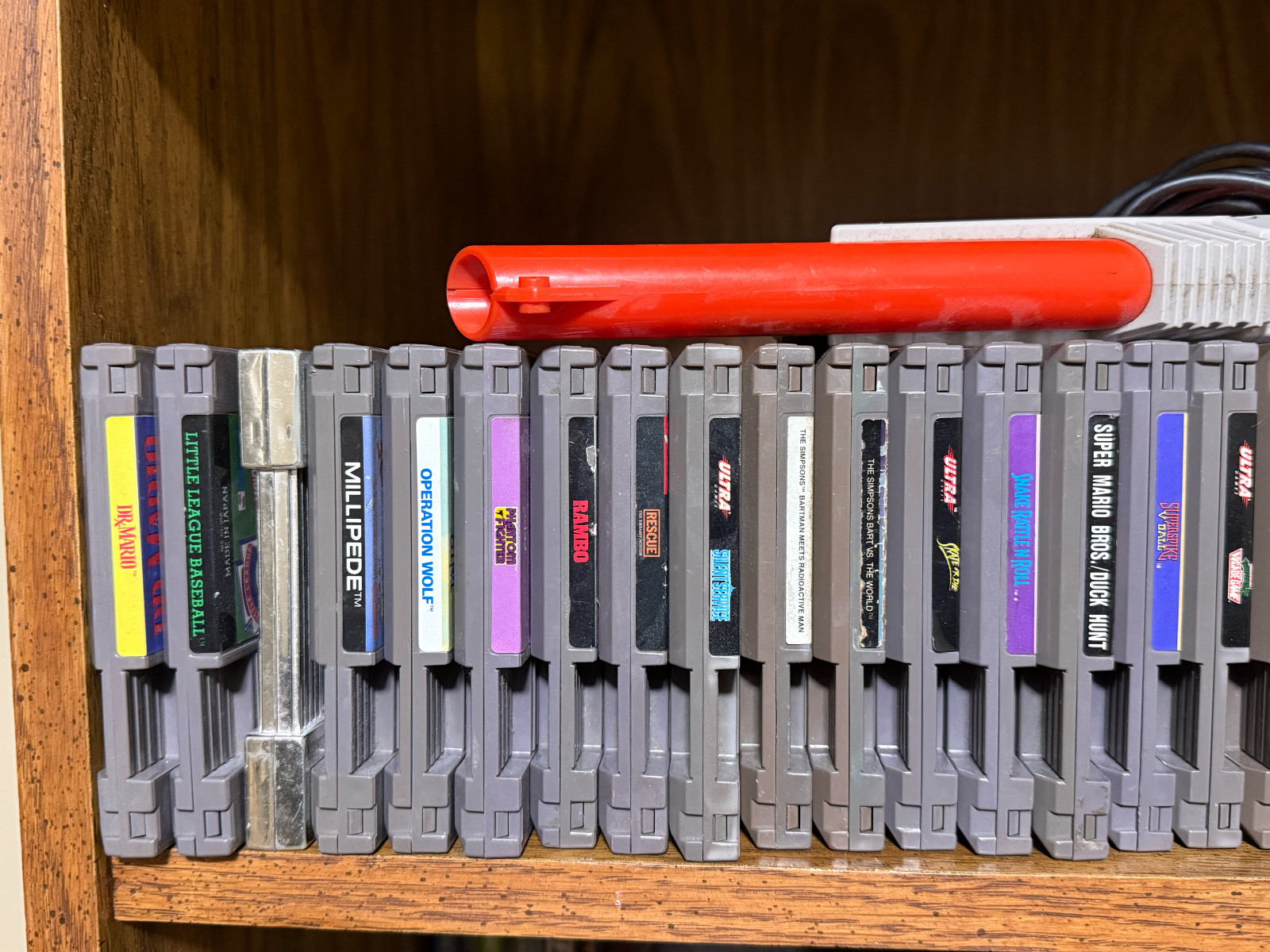 Nintendo Entertainment System (NES) with 22 Games + Zapper Light Gun Bundle