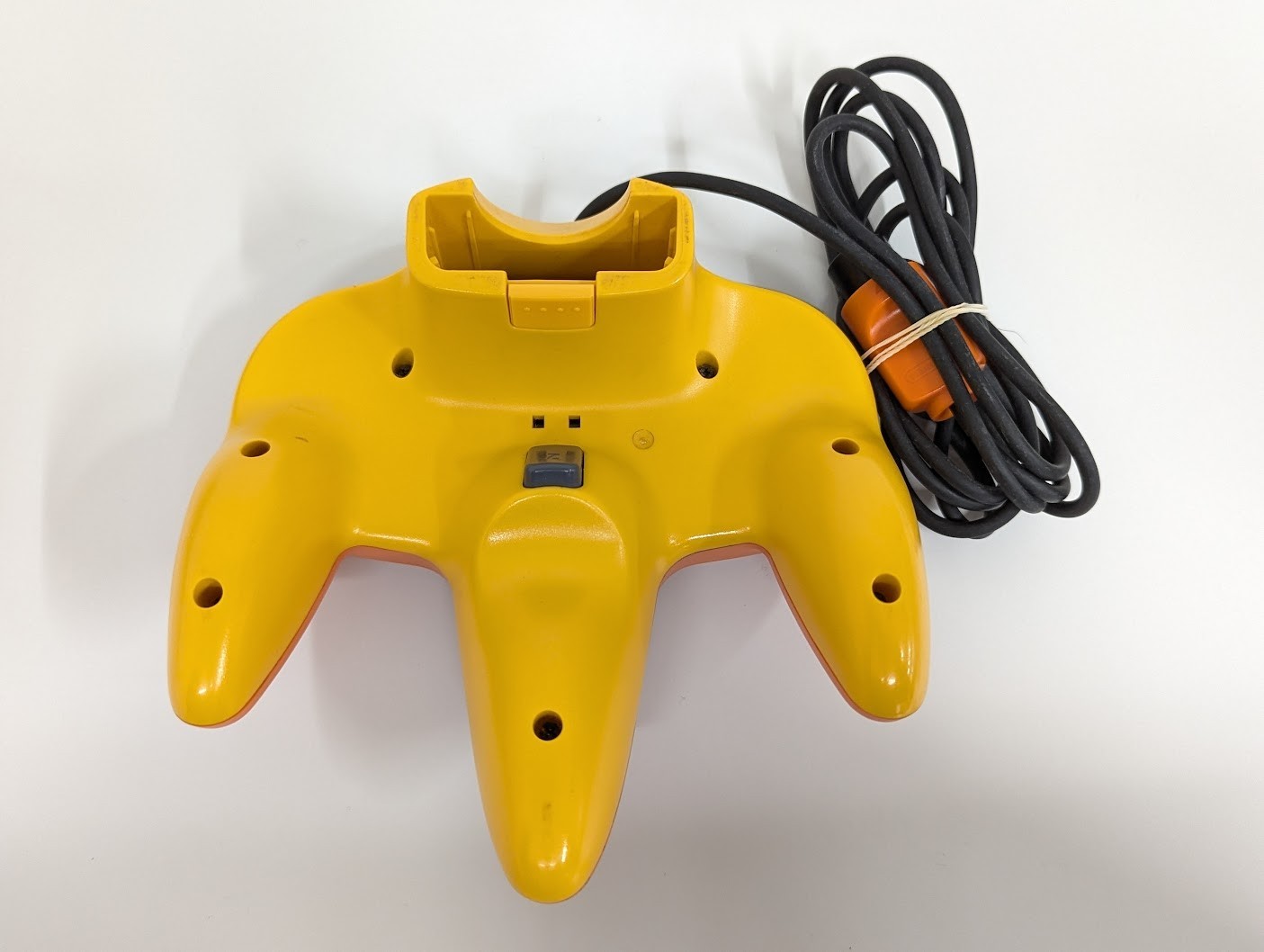 Z597 Nintendo 64 Pokemon Pikachu console controller Blue x Yellow Limited N64