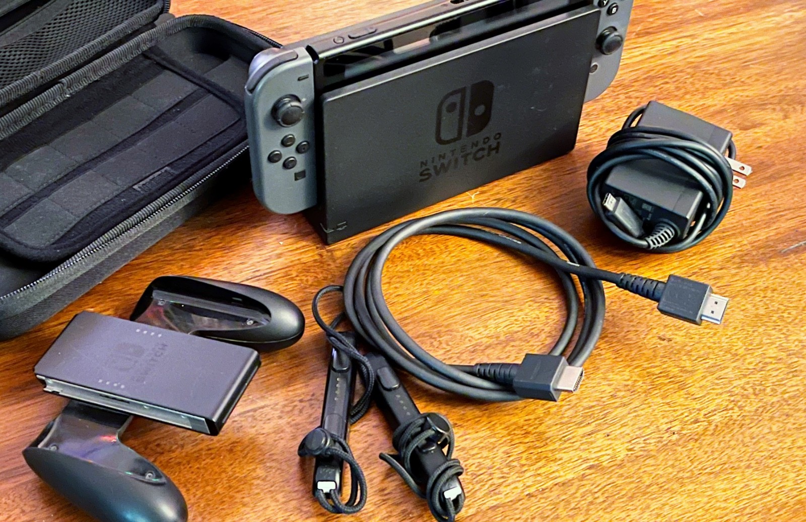 Nintendo Switch Bundle w/ Dock, Skyrim, Case, Joy-Cons & Accessories TESTED