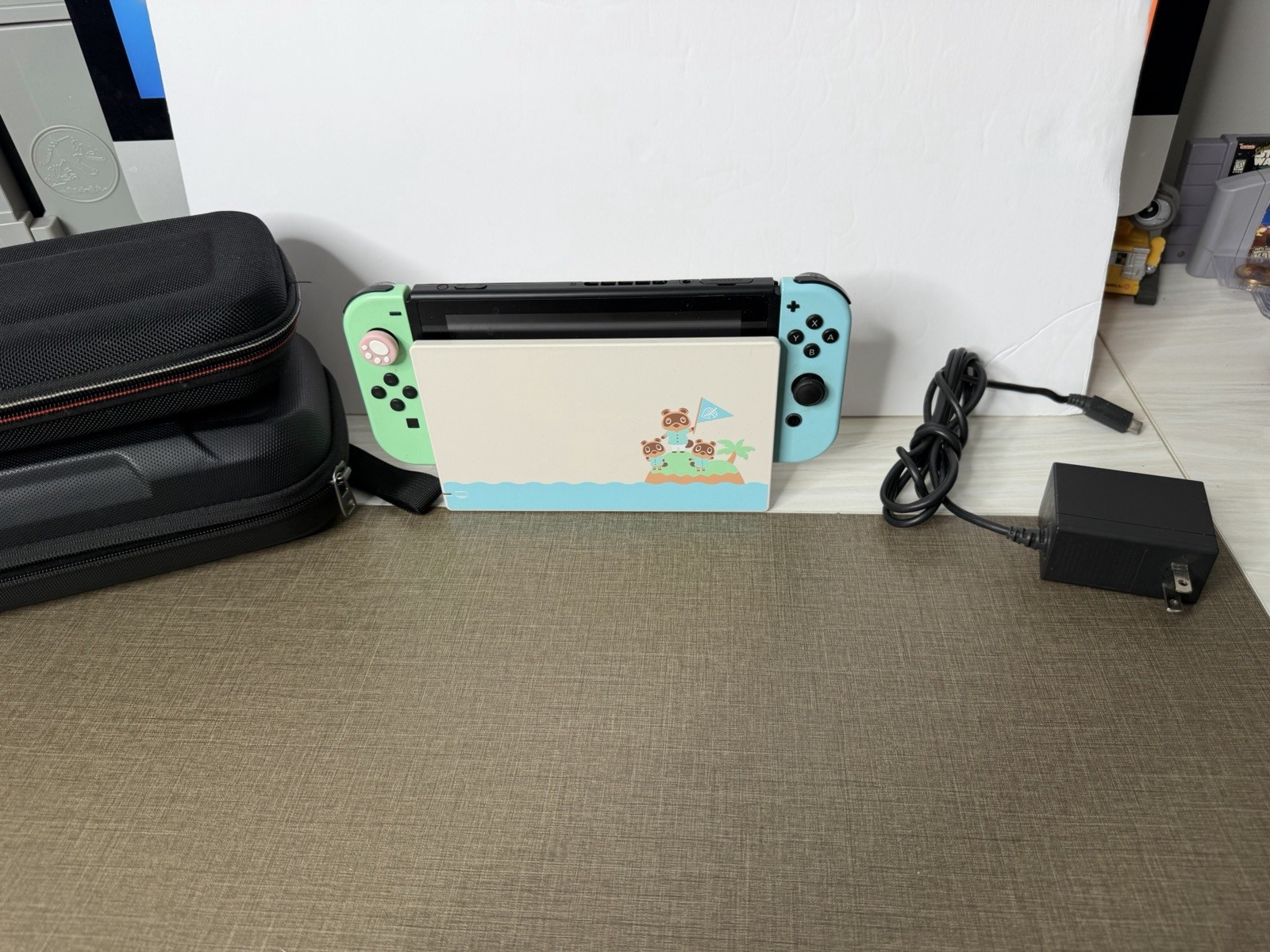 Nintendo Switch Animal Crossing: New Horizon Special Edition Console