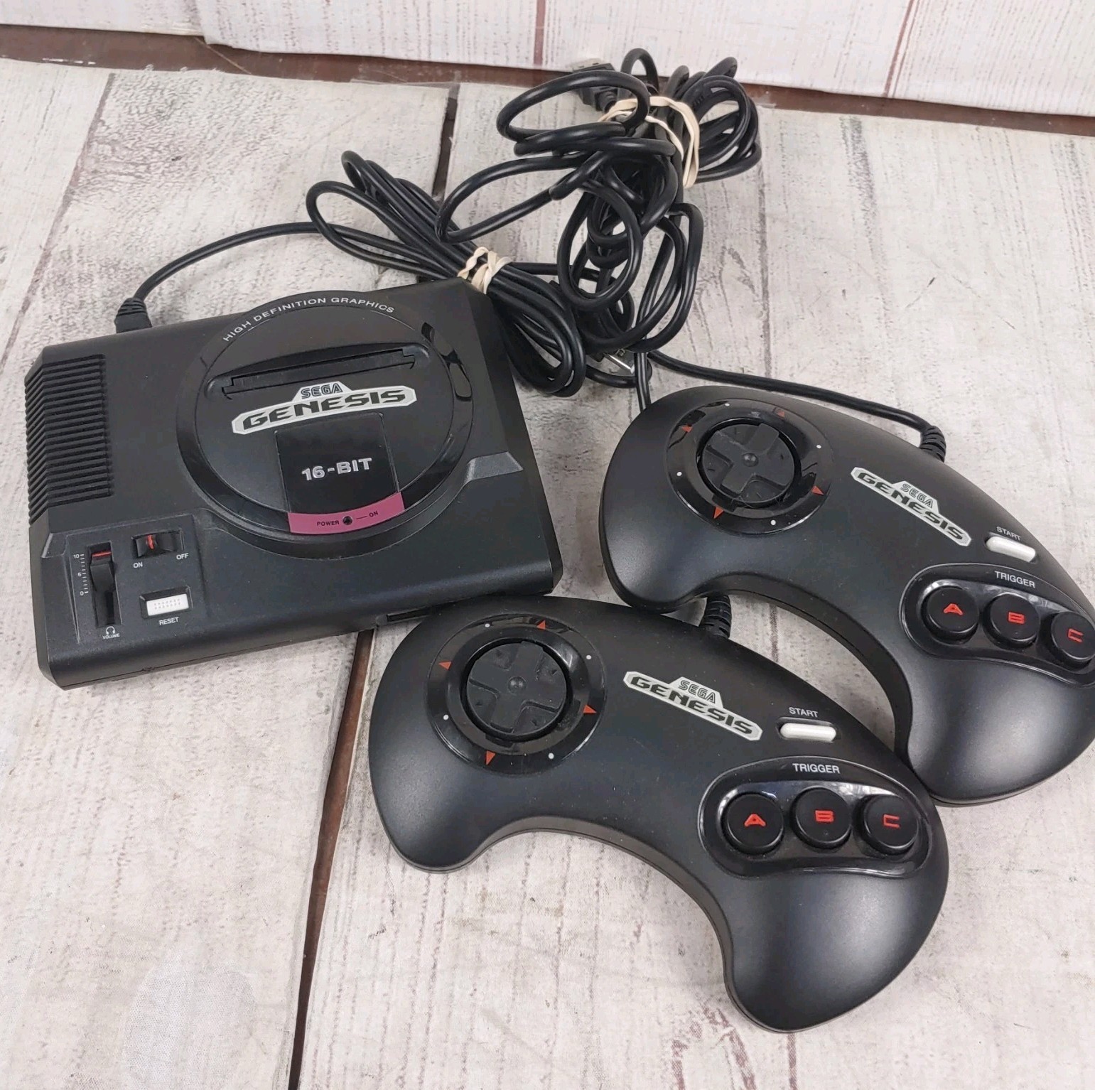 Sega Genesis Classic Mini Console (MK-16000) – 2 Controllers – Authentic TESTED