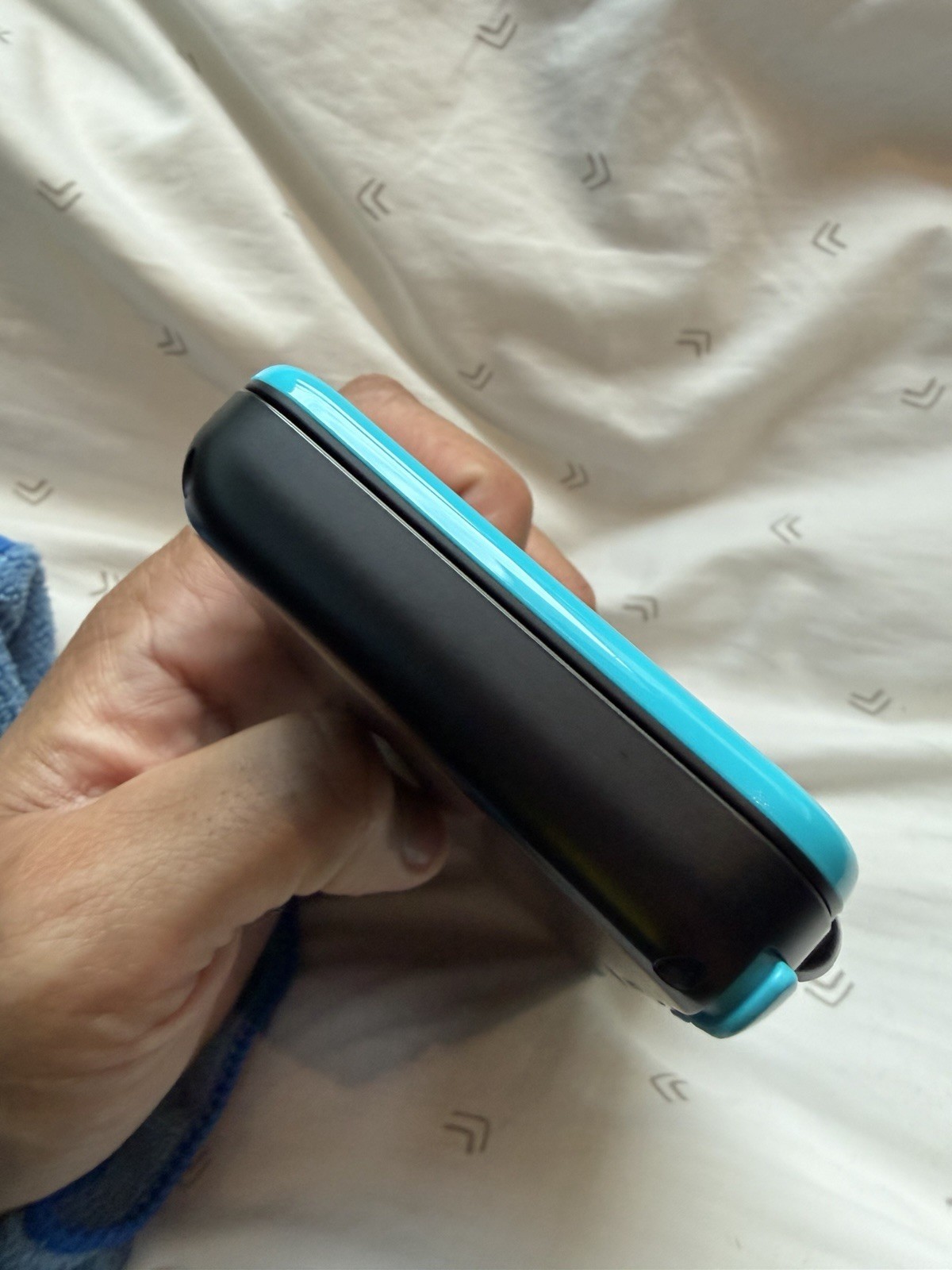 “New” Nintendo 2DS XL Black Turquoise TESTED With Stylus – CONSOLE ONLY- GREAT
