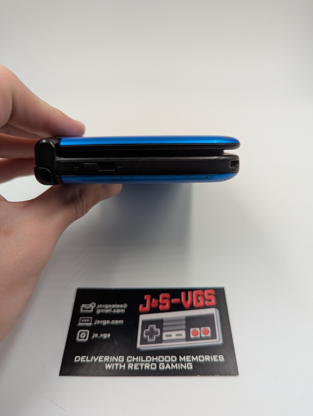 Nintendo 3DS XL Blue Black Console Glued Hinge Tested
