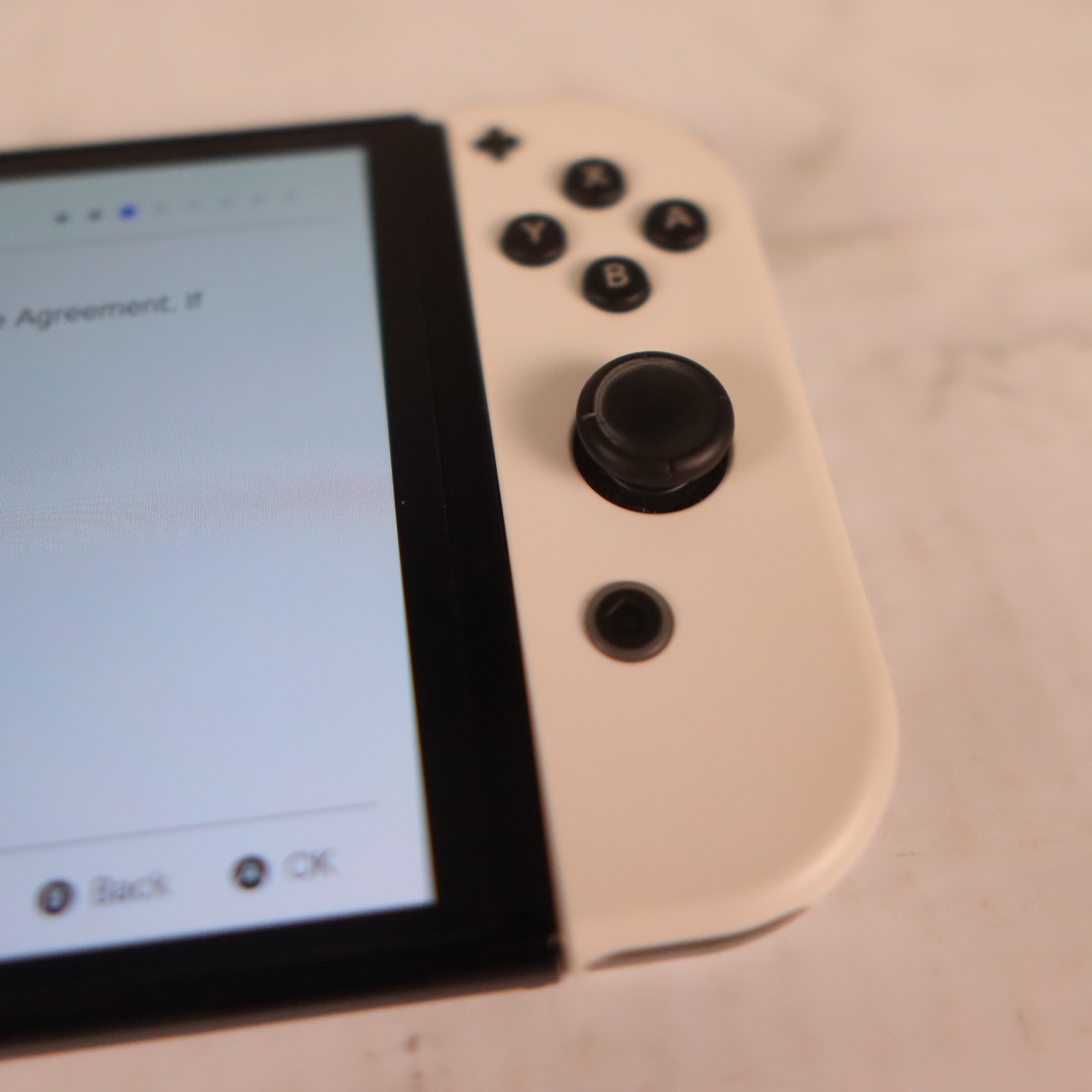 Nintendo Switch – OLED Model with White Joy-Con, Dock, and Charger