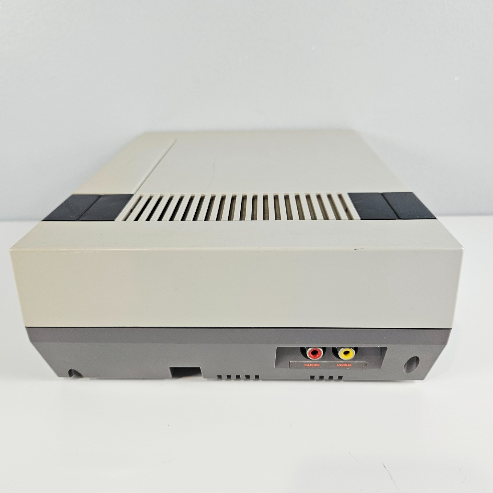 Nintendo NES Console Only • NES-001 Front Loader Tested Working Yellowing Used