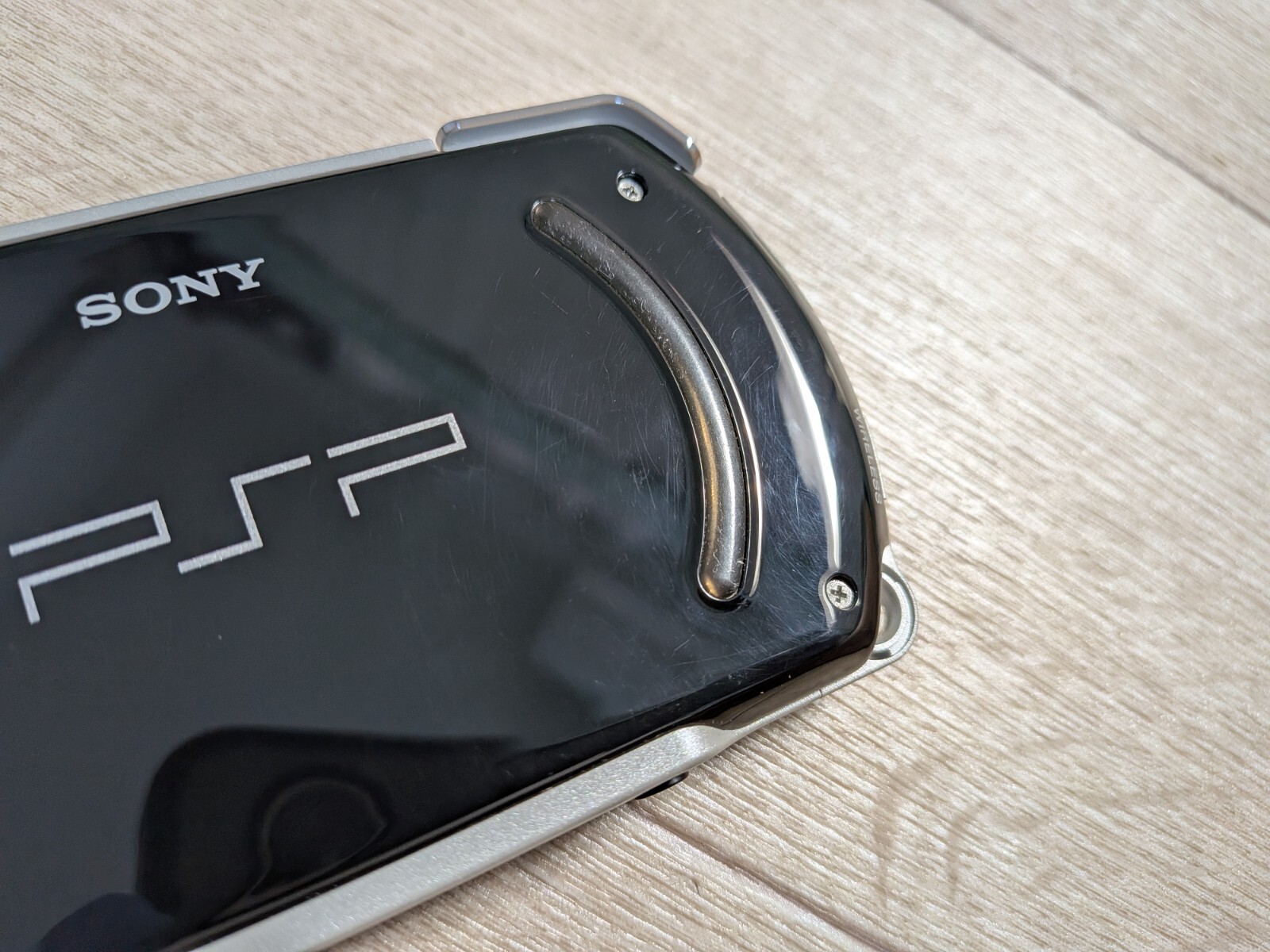 sony psp go console black and 8gb memory Tested Work – many songs by Perfume