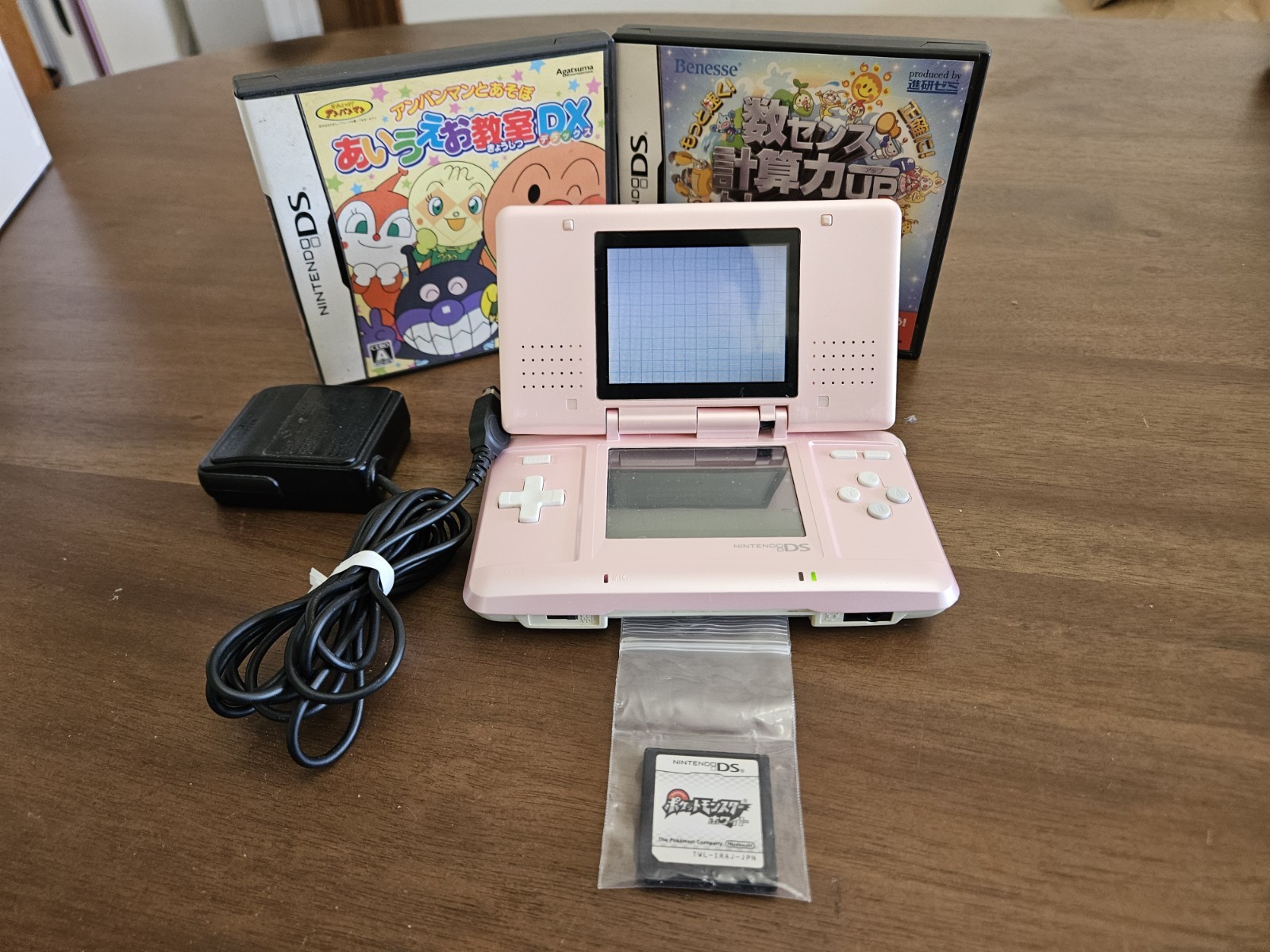 Nintendo DS Candy Pink (Japan) Bundle (3) Games Pokémon White *Tested Pls Read