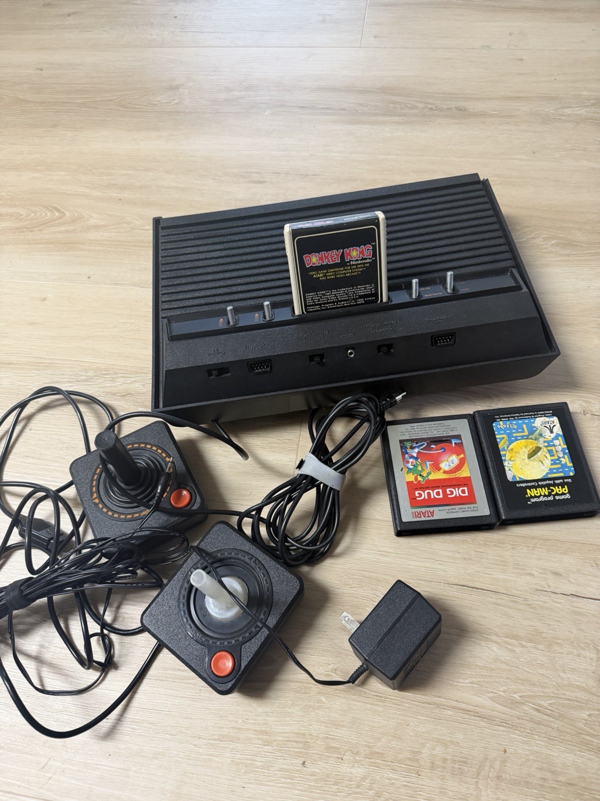 Atari 2600 Darth Vader Console 2 OEM Controllers Pac-Man Dig Dug Donkey K Works