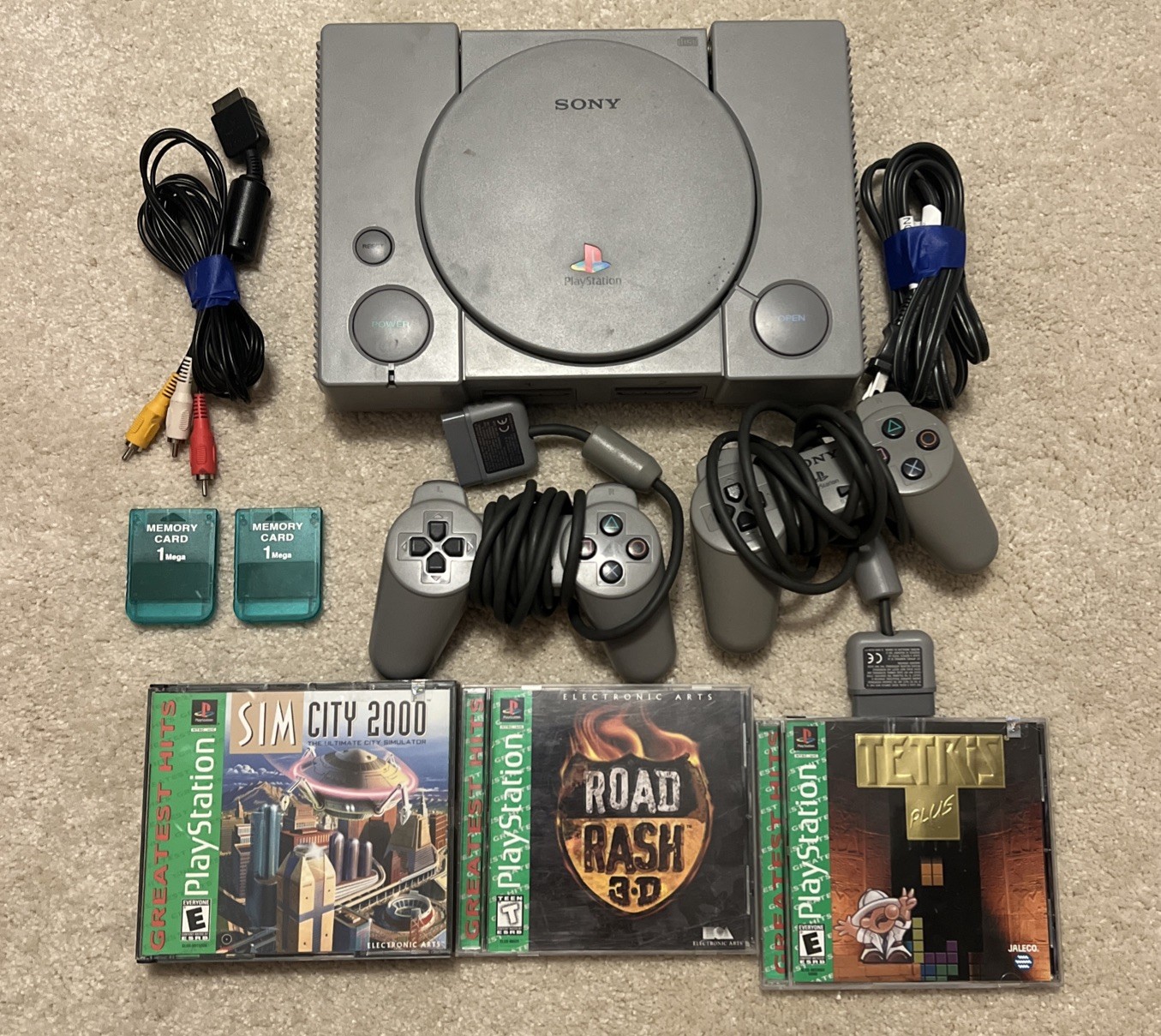 Sony PlayStation 1 Console PS1 SCPH-1001 w/ Cords 2 Controllers & Games LOOK