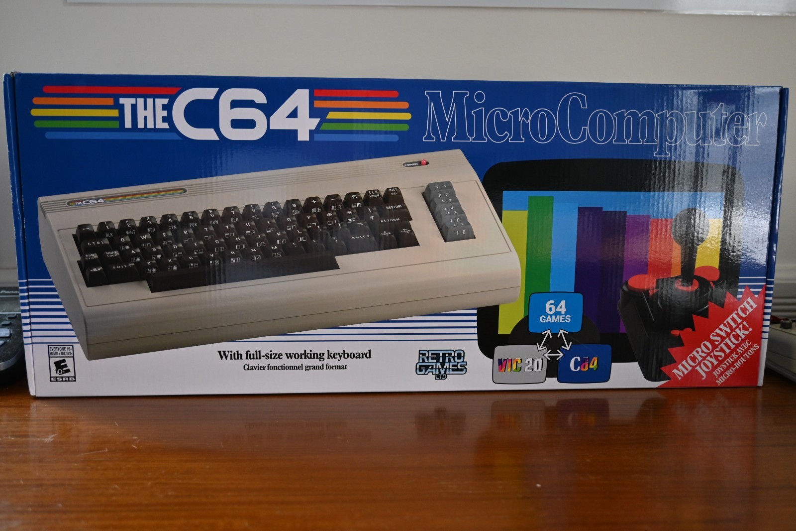 The C64 MAXI RETRO MICRO Computer CONSOLE Commodore 64 + Joystick Open Box