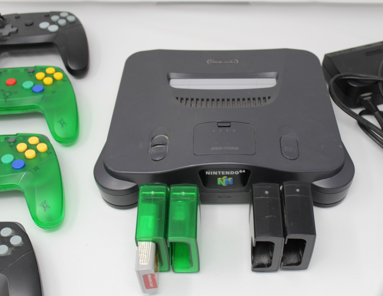 Nintendo 64 System with expansion pak Bundle Set + 4 Retro Fighter Controllers