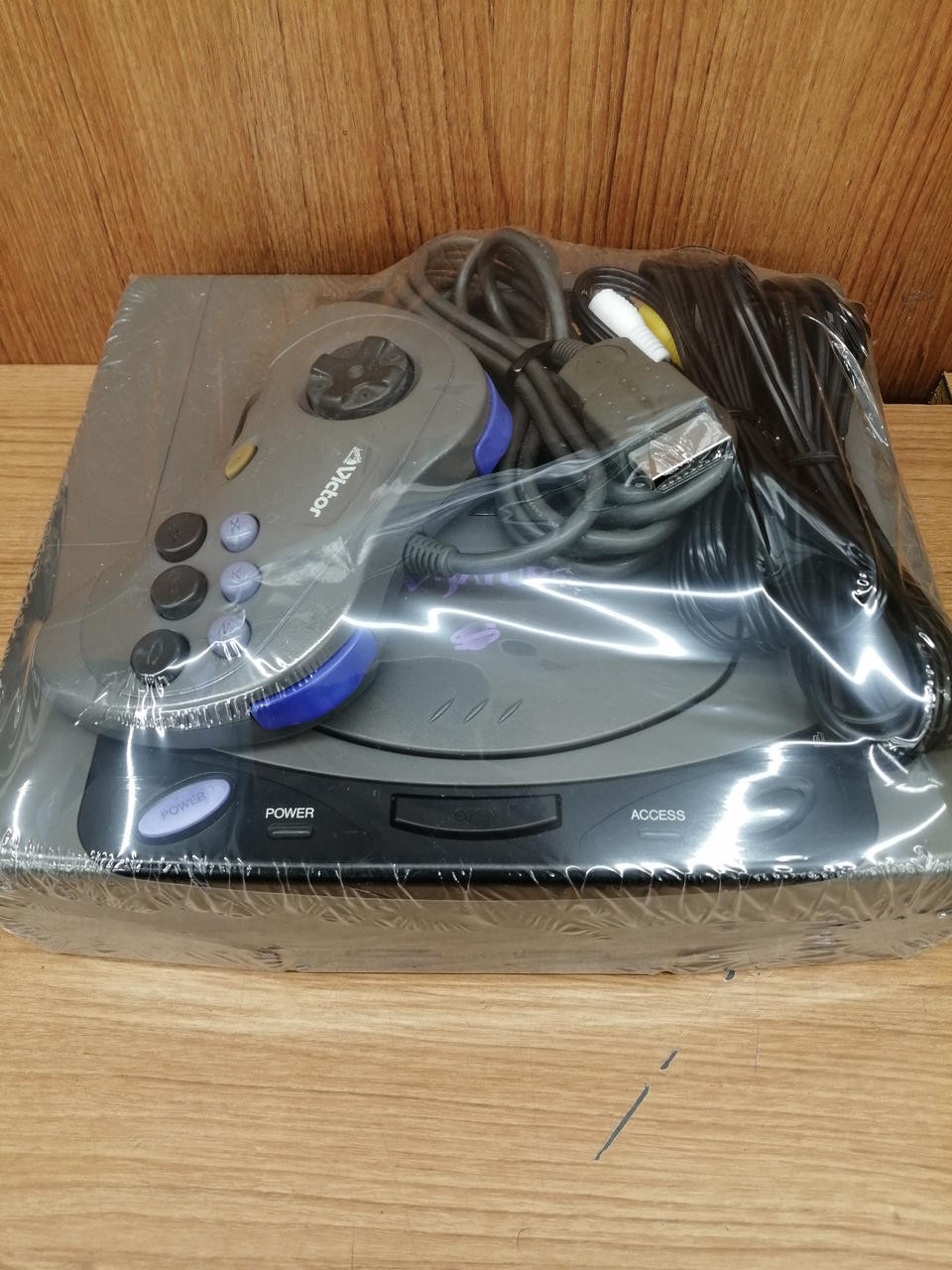 V Saturn (Early Model) Model RG JX1 VICTOR