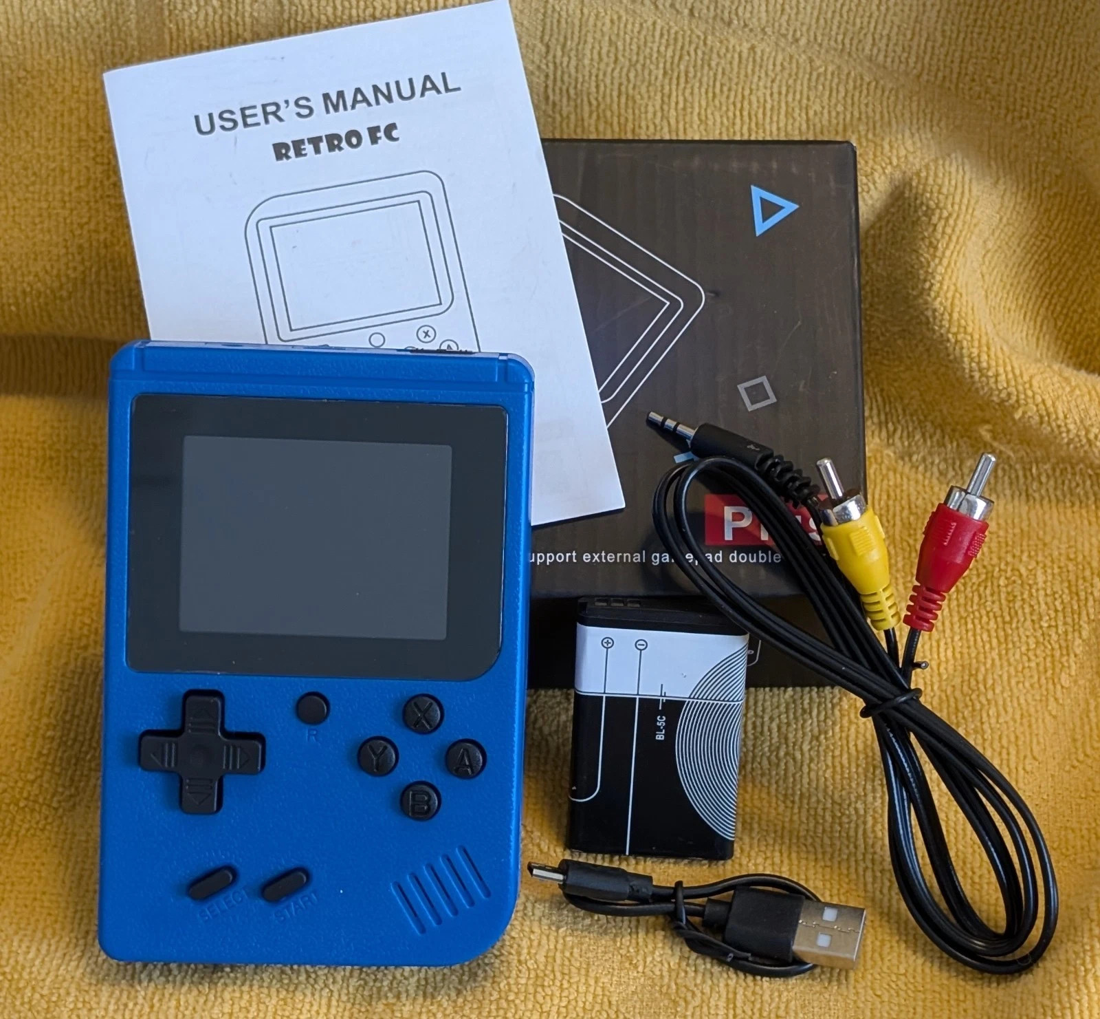 GameBox Plus Handheld Retro Video Game Console 400 Games New W/TV AV Cable