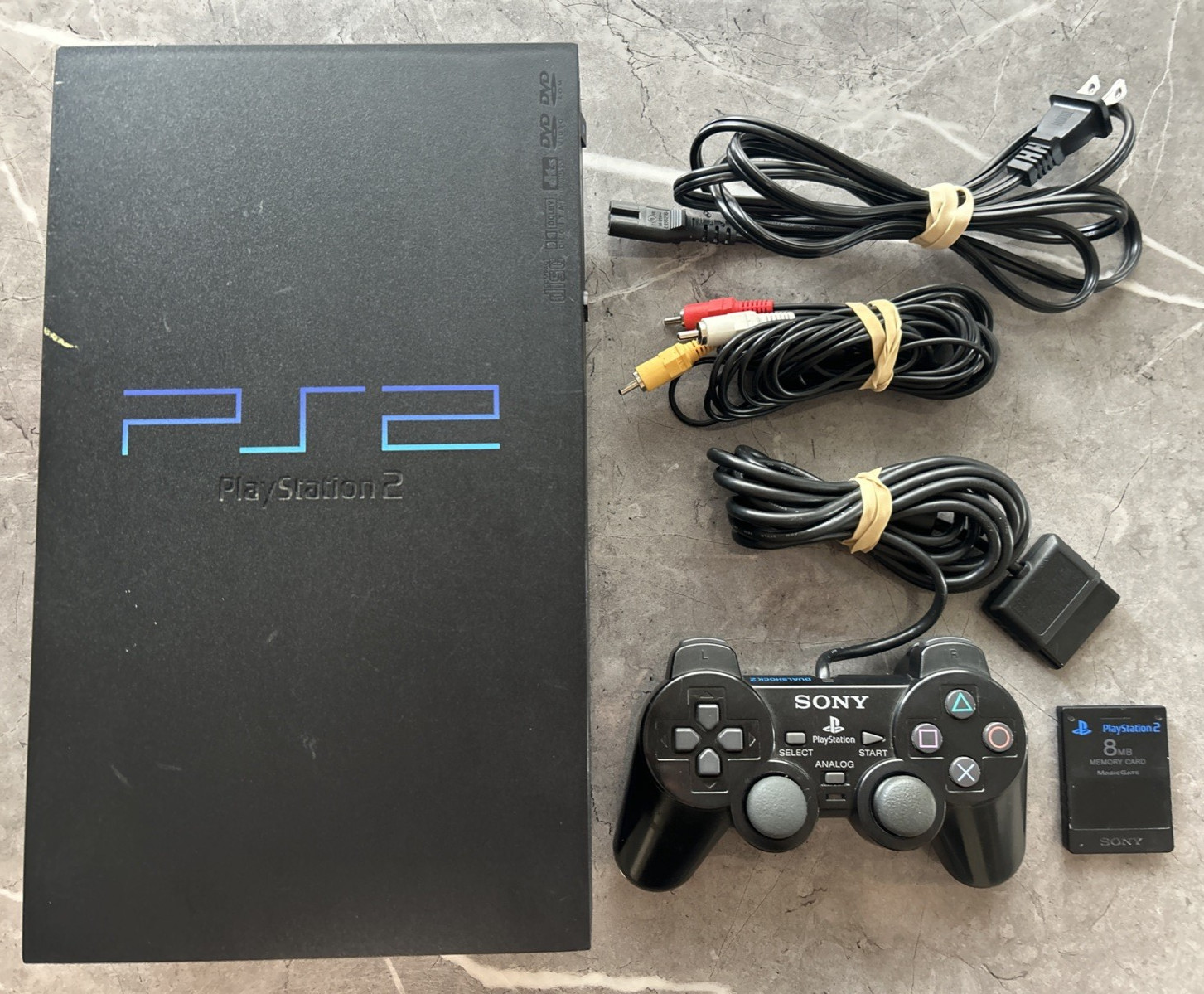 Sony PlayStation 2 PS2 ( CPH-39001) console w/ one DualShock