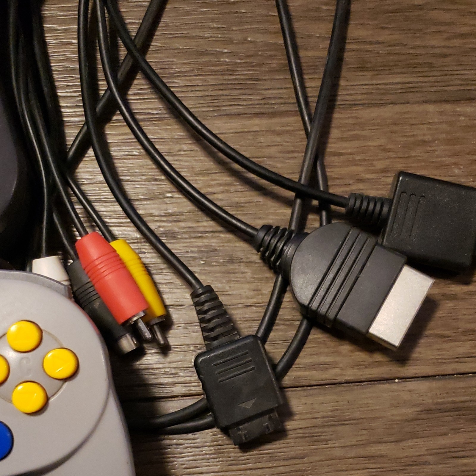 Nintendo 64 NUS-001(USA) Gray Console NTSC-U/C w/ 4 Controllers AV/Power