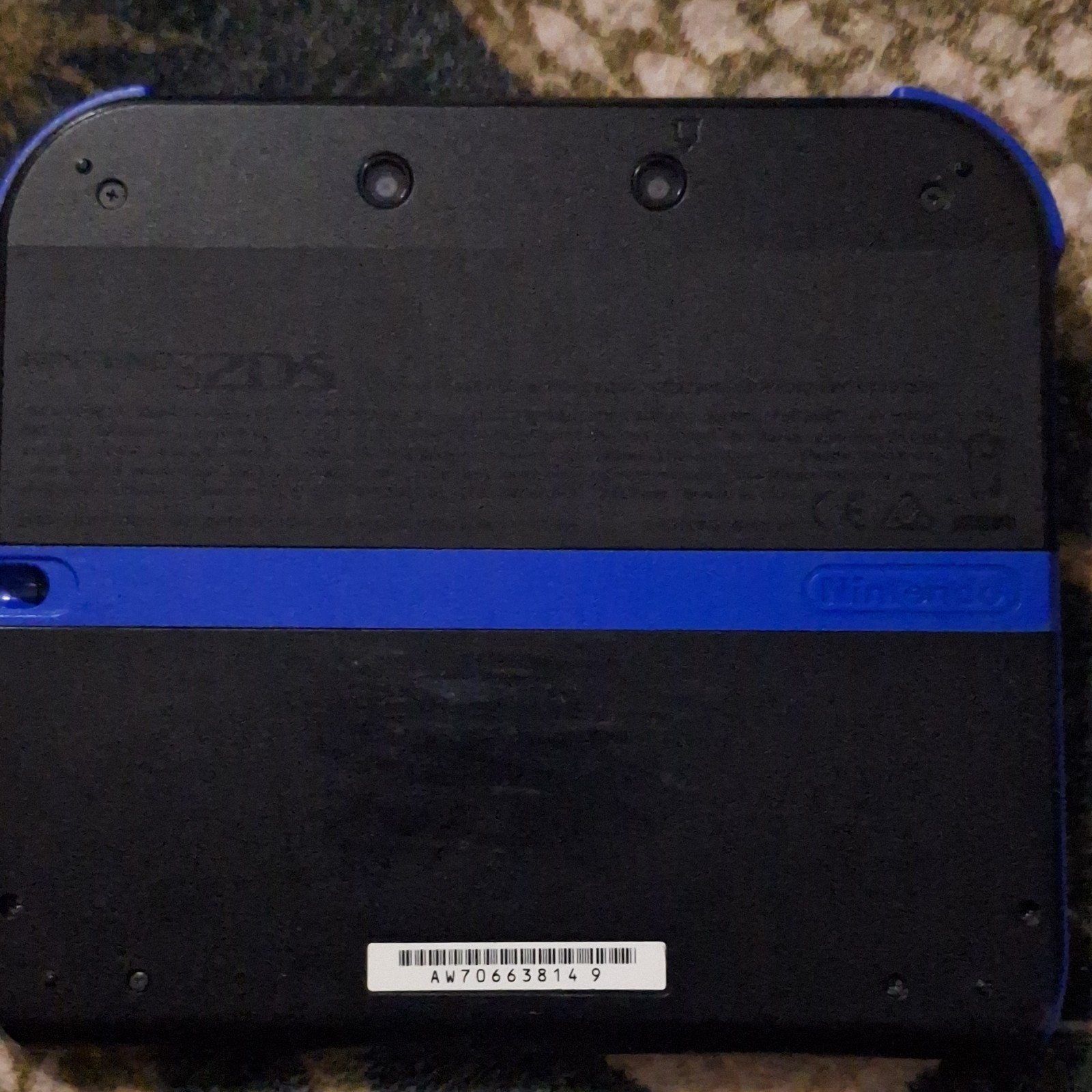 Nintendo 2DS Black Blue Dual Screen with Charger & Zelda Ocarina of Time 3D