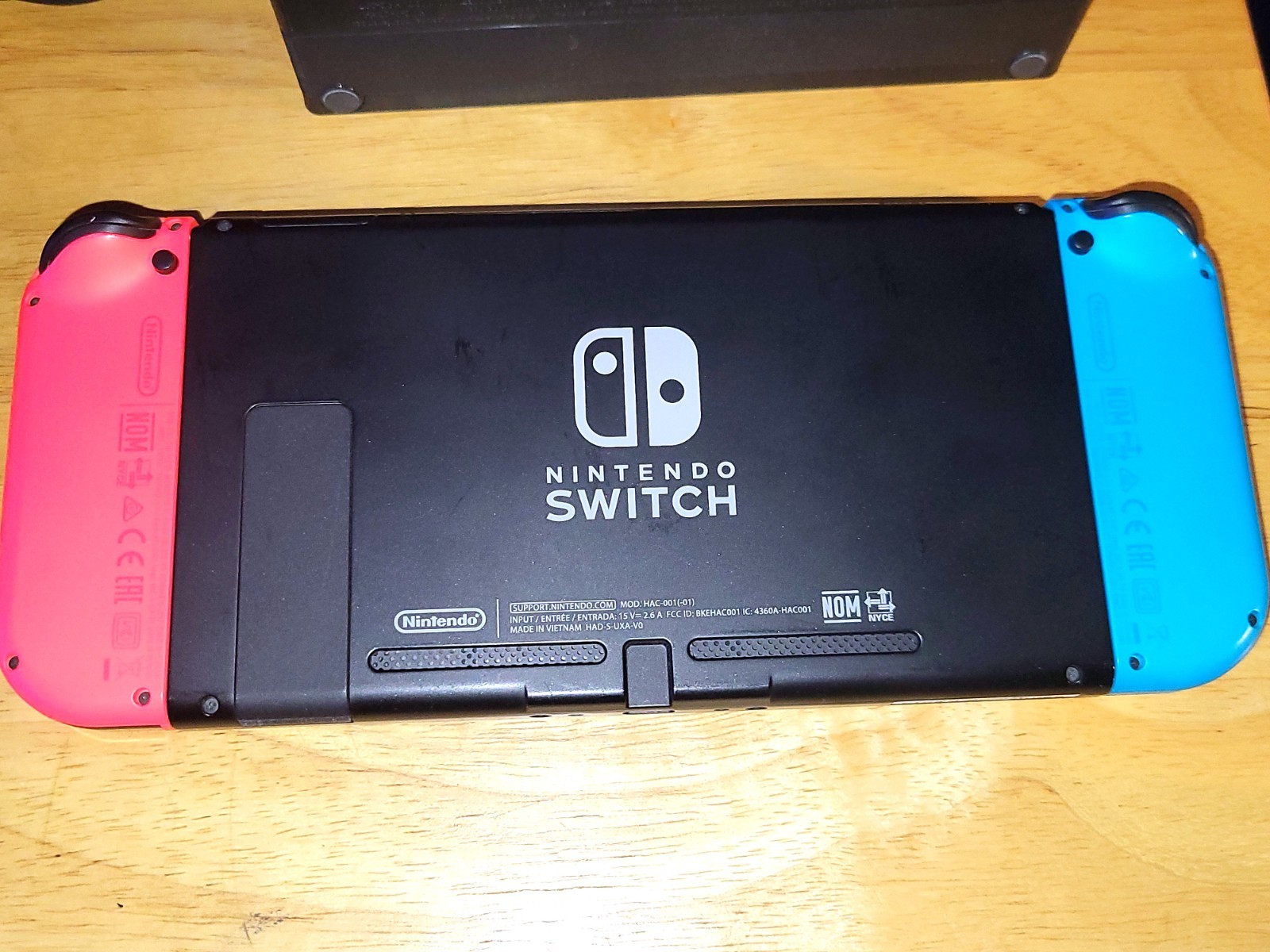 Nintendo Switch HAC-001(-01) Complete with Dock, and All Accessories EXCELLENT