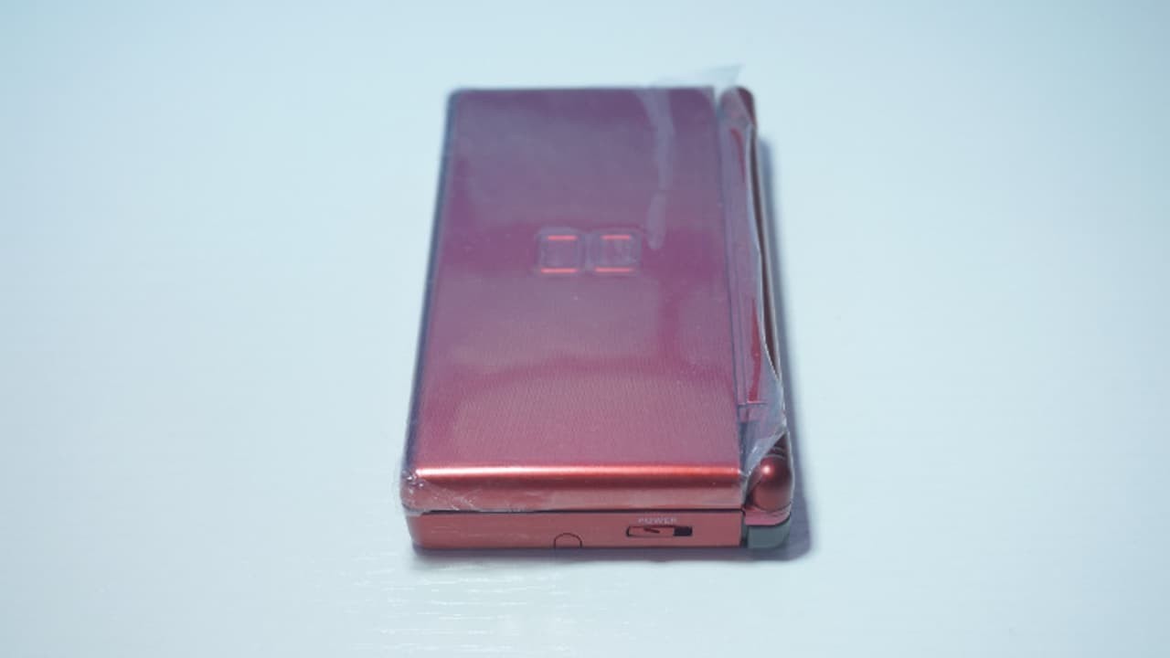 Nintendo DS Lite Full Crimson Red Handheld Gaming System with Charger & Stylus