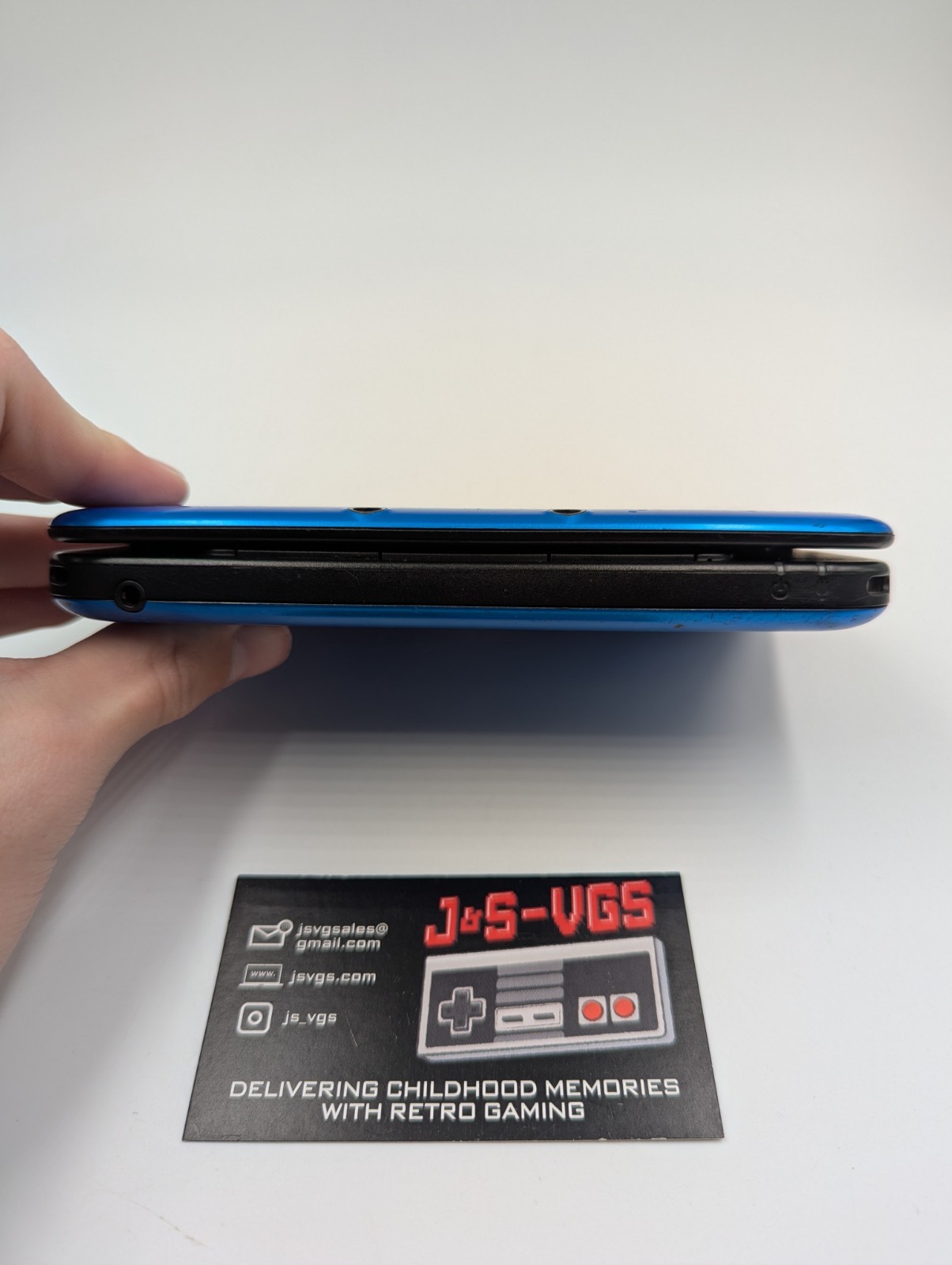 Nintendo 3DS XL Blue Black Console Glued Hinge Tested