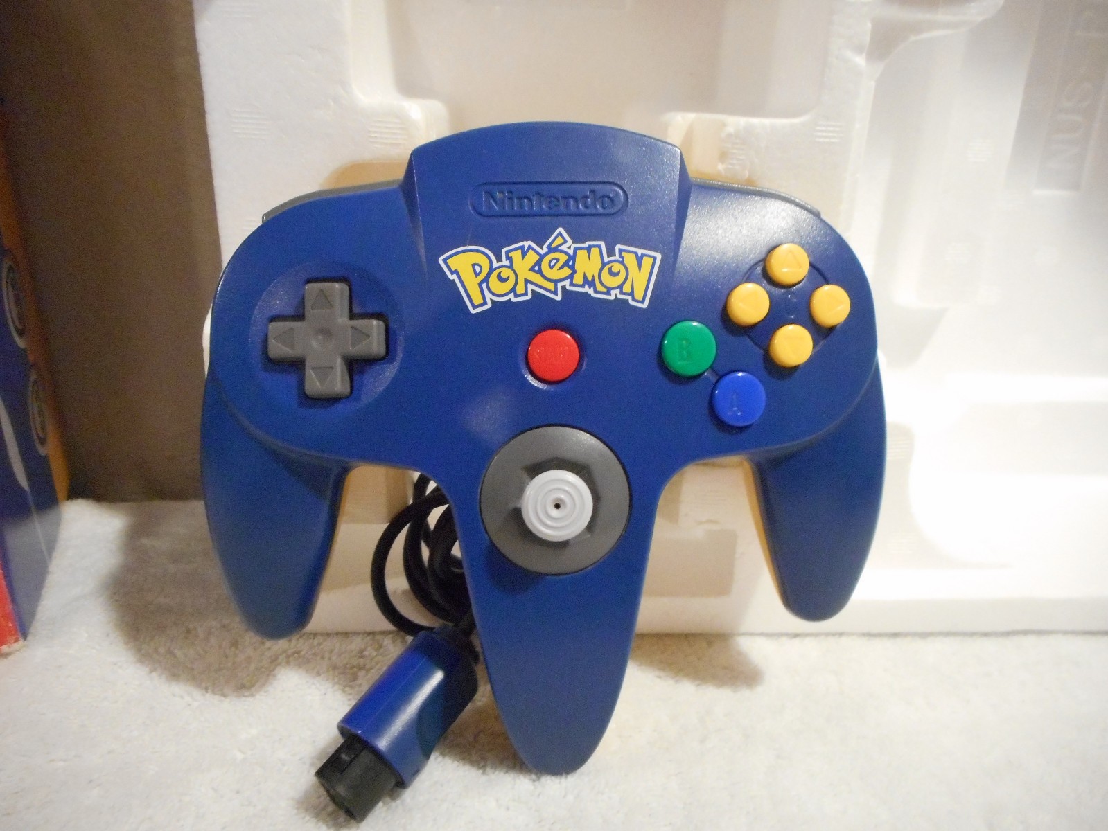 Nintendo 64 Pokémon Pikachu Edition Console – With Box and Foam – (NUS-101)