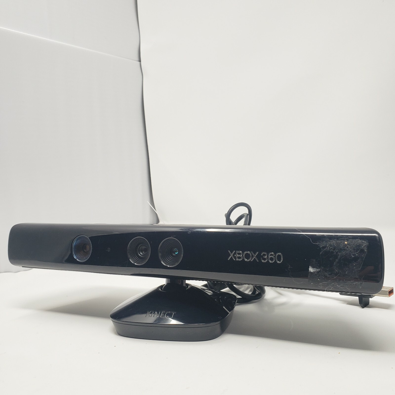 Kinect Xbox 360 S Bundle Video Game Console System MODEL 1439 4GB USA/CANADA