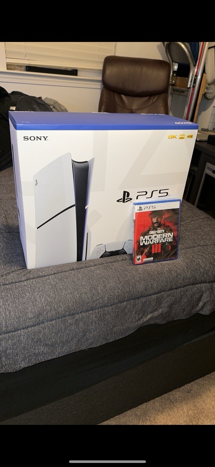 Ps5 Disc Edition + Call Of Duty Modern Warfare